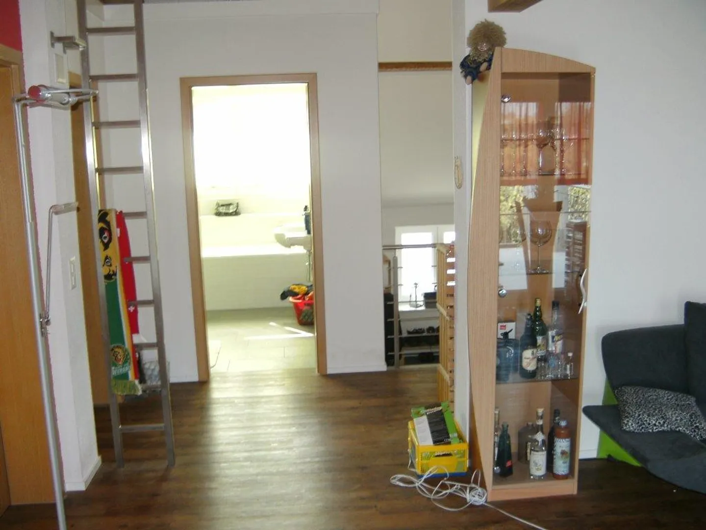 Penthouse 4 1/2 pièces, dans une maison de 3 familles, près de la gare + du lac - Photo 6 sur 15