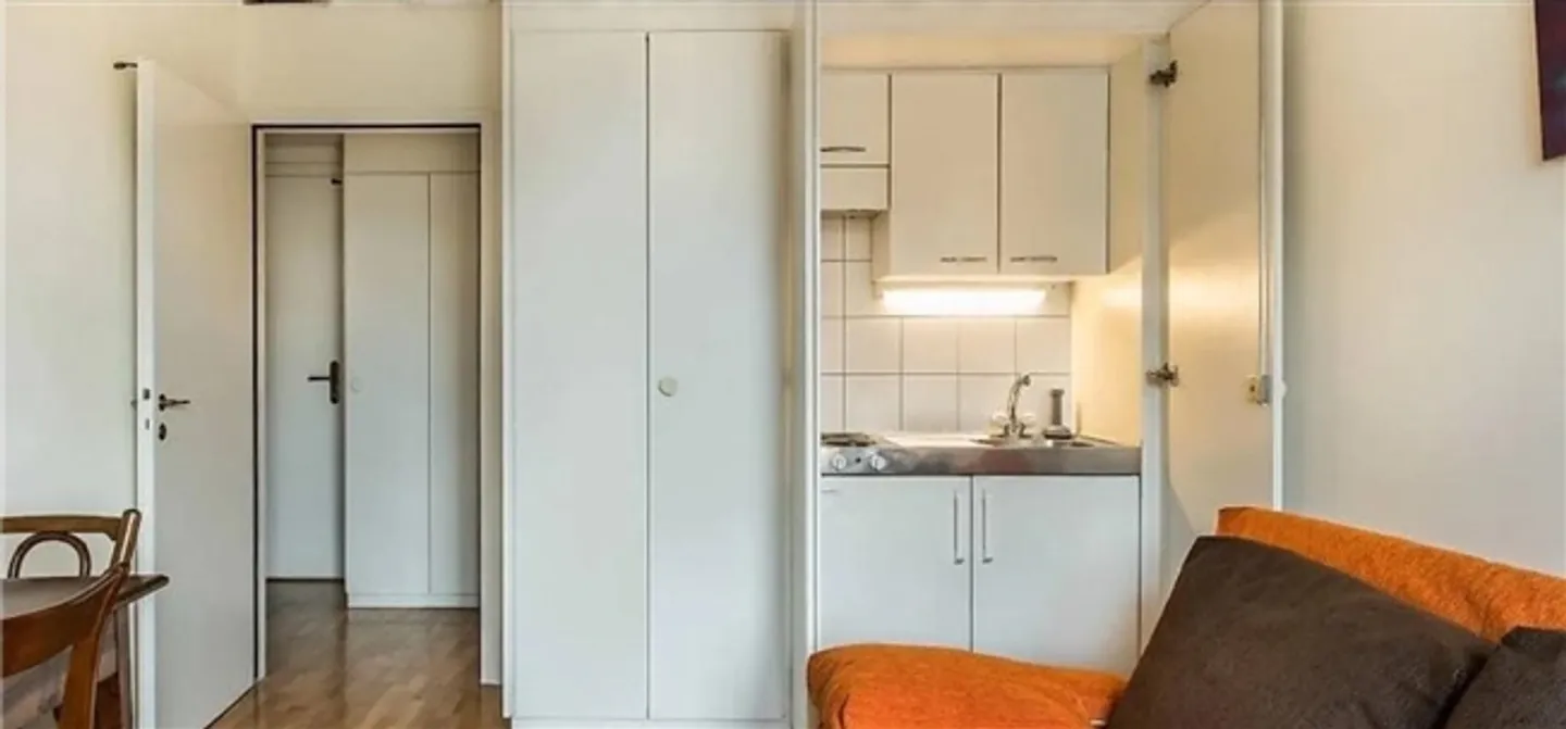 Studio meublé à Eaux-VIves. - Photo 1 sur 5