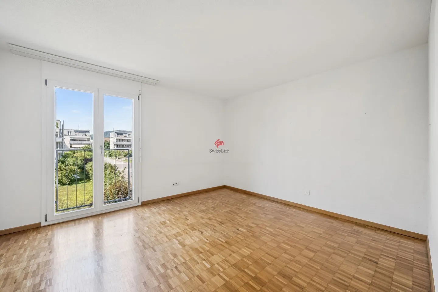 Living with a view - Photo 6 of 10