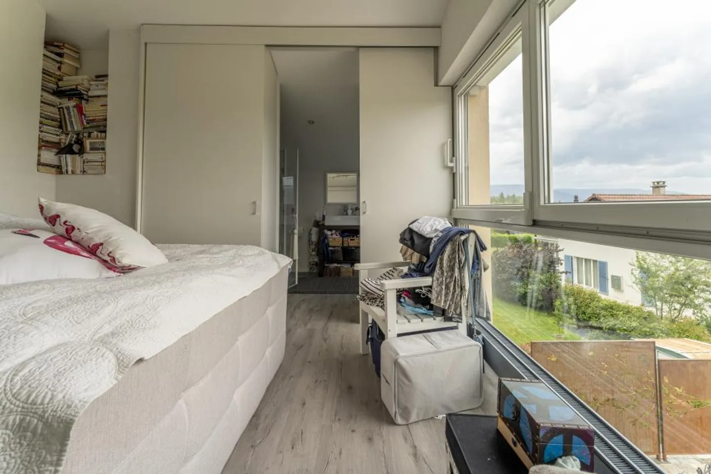 Unique! Grand Appartement dans un Emplacement Calme! - Photo 5 sur 7