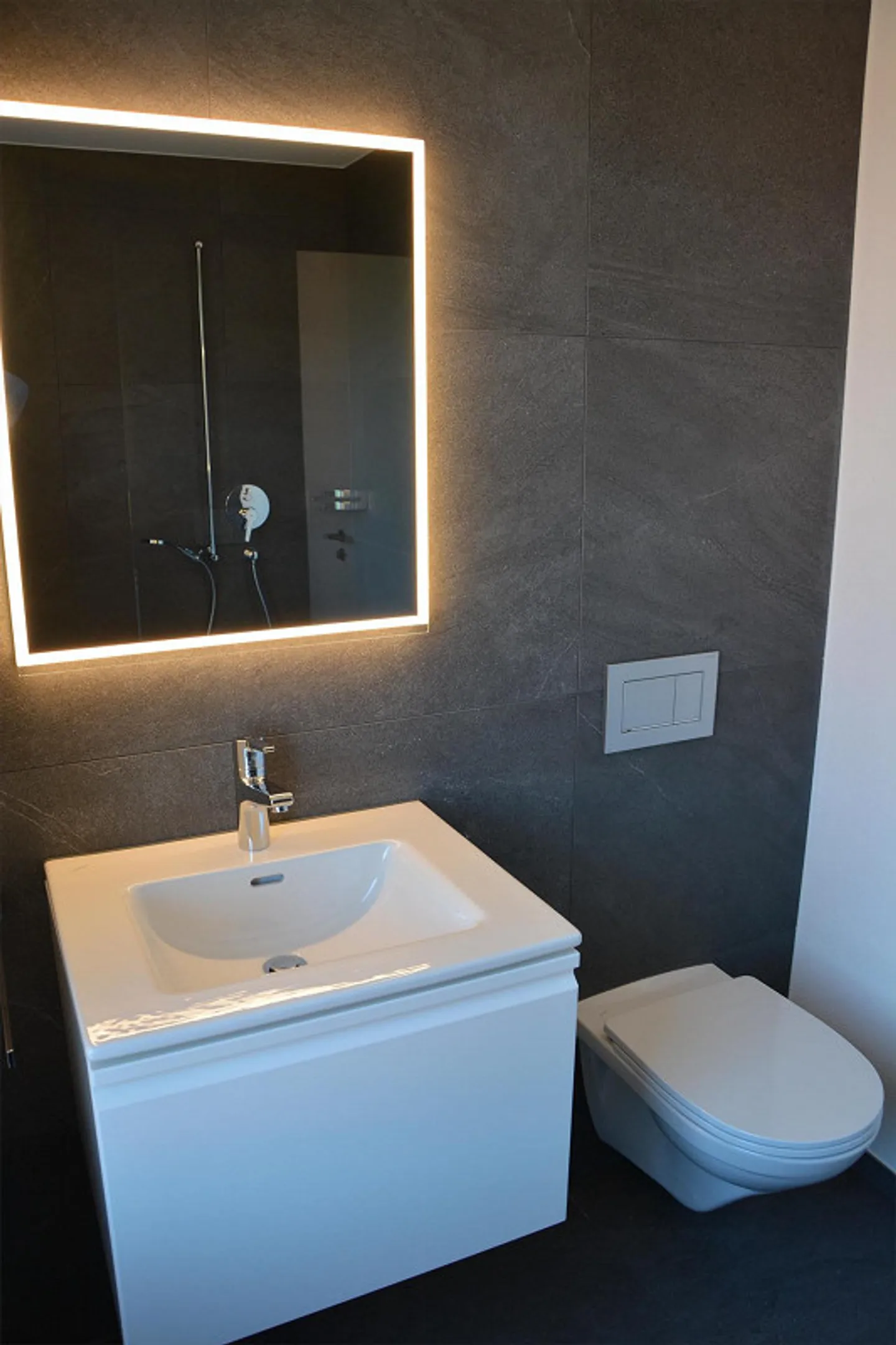 Appartamento moderno di 2,5 stanze (49m2) con vista lago - Foto 11 di 12