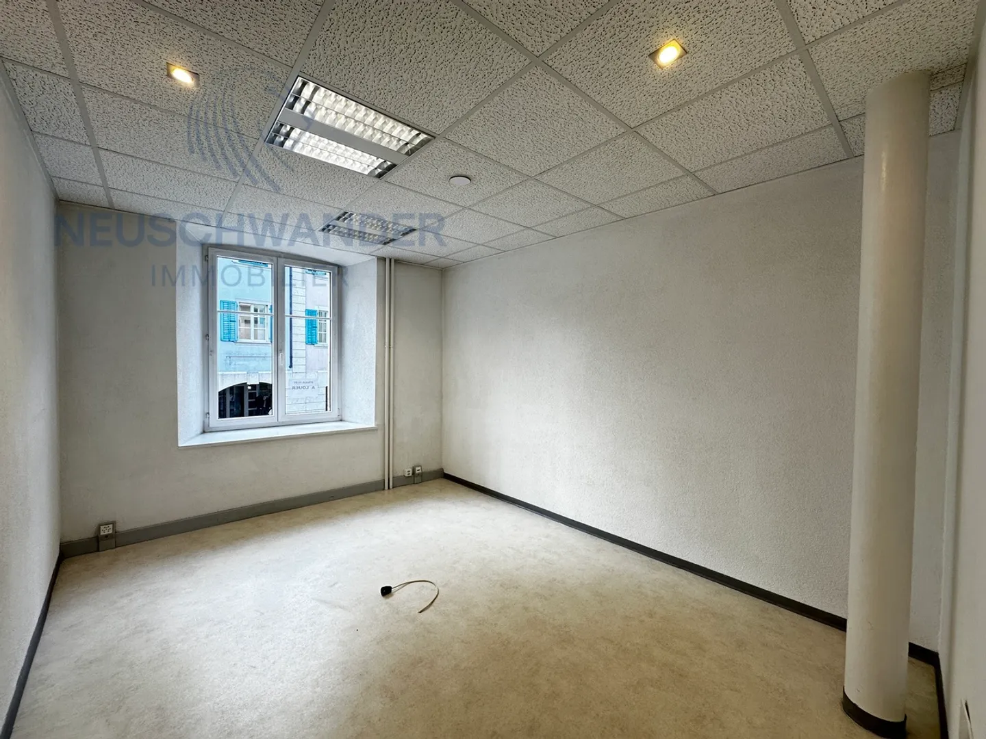 Strategic location and first rent offered! - Photo 4 of 6