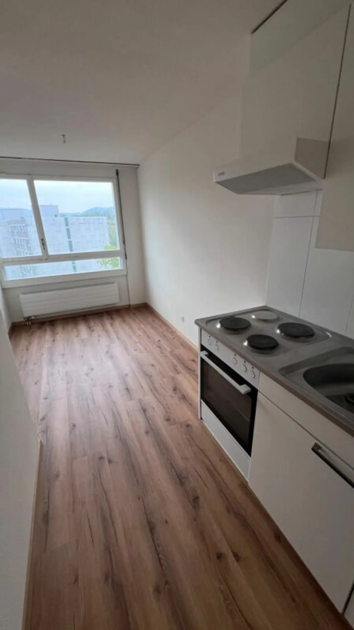 Schöne helle 2 1/2 Zimmer Wohnung - Foto 2 von 10