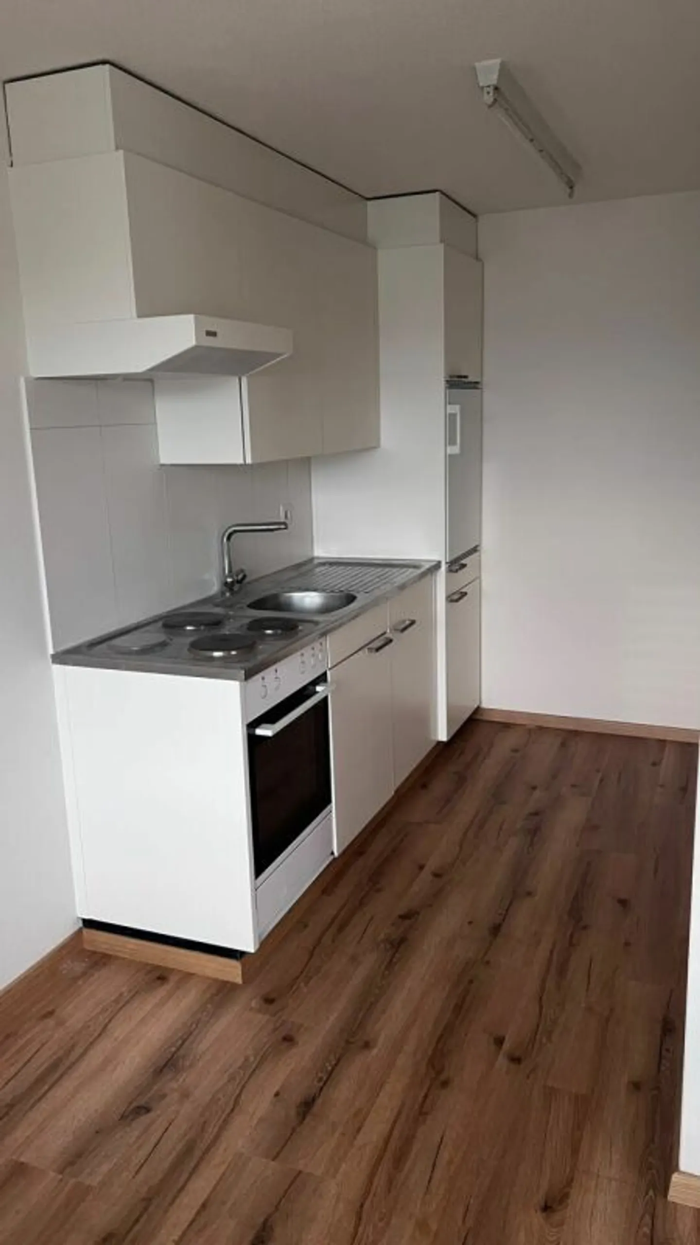 Schöne helle 2 1/2 Zimmer Wohnung - Foto 3 von 10