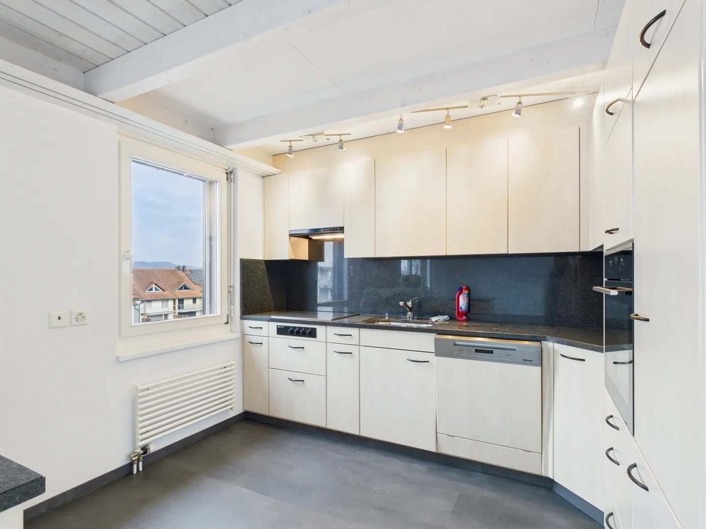 Charming 4.5-room maisonette in Weinfelden - Photo 11 of 13