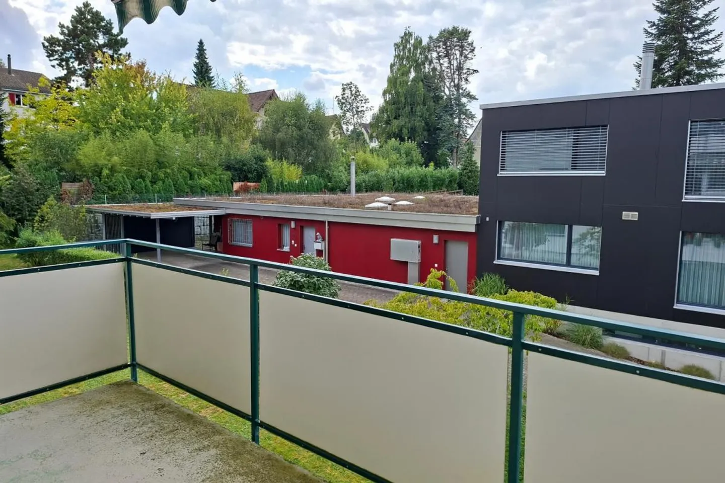 Central living and still enjoy the peace - Photo 6 of 7