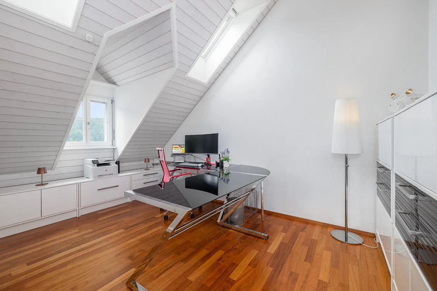 Large penthouse apartment with covered terrace and Swedish stove - Photo 5 of 9