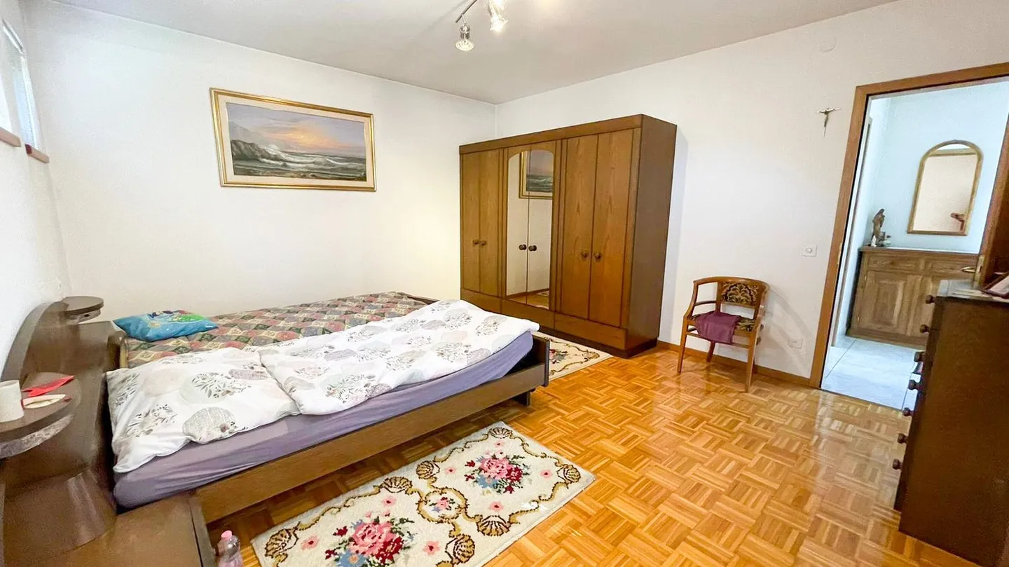 Wunderschöne Villa mit Pool in Riva San Vitale (MÖGLICHKEIT DER ÜBERNAHME DER HYPOTHEK) - Foto 22 von 24