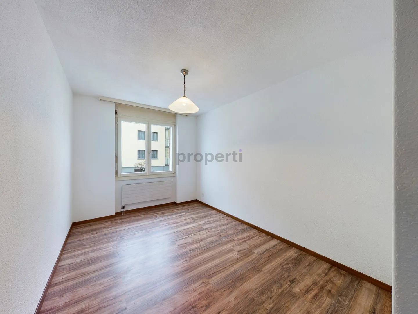 Schöne 4.5 Zimmer Wohnung in Brunnen - Foto 7 von 11