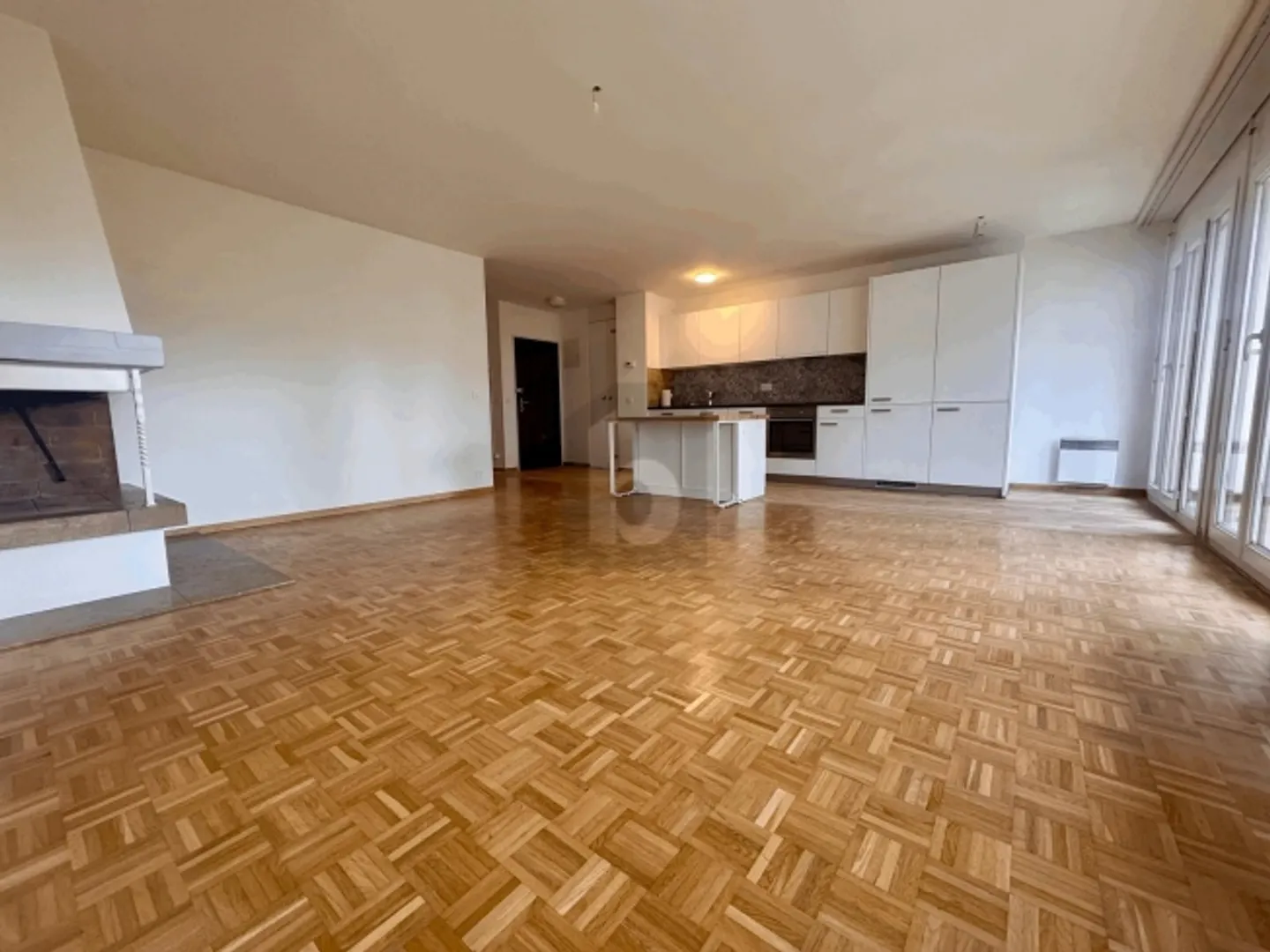 Apartment for rent - Photo 1 of 6