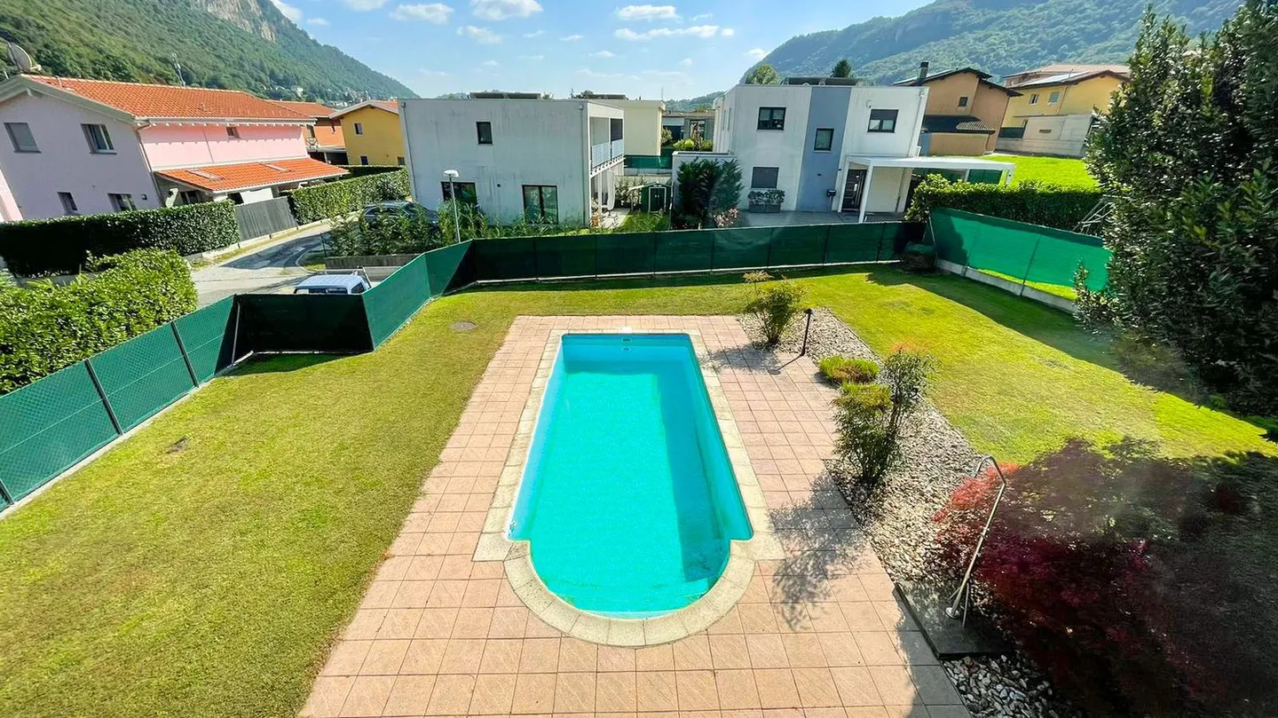 Wunderschöne Villa mit Pool in Riva San Vitale (MÖGLICHKEIT DER ÜBERNAHME DER HYPOTHEK) - Foto 7 von 24