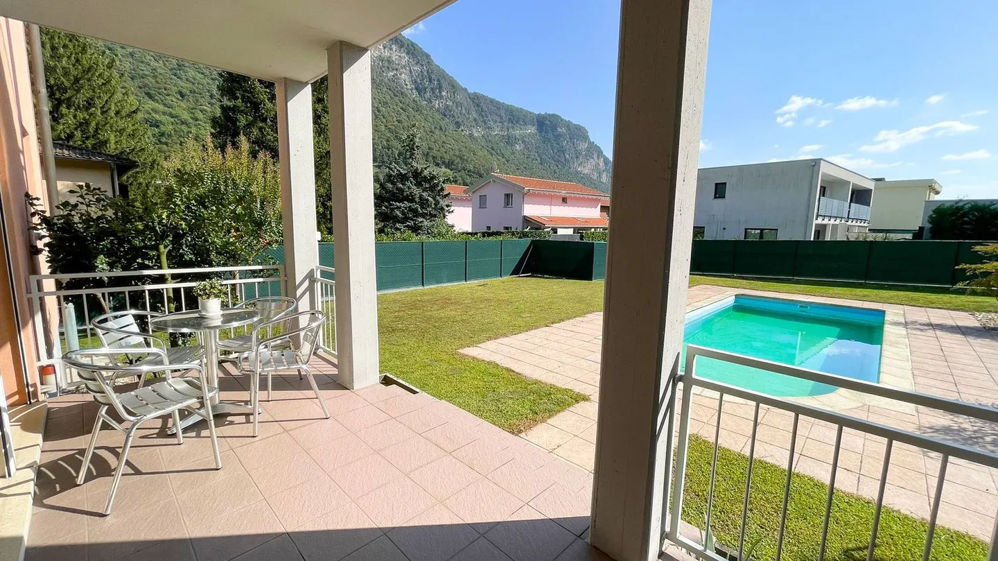 Wunderschöne Villa mit Pool in Riva San Vitale (MÖGLICHKEIT DER ÜBERNAHME DER HYPOTHEK) - Foto 8 von 24