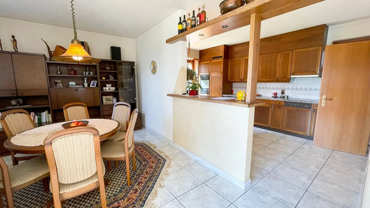 Wunderschöne Villa mit Pool in Riva San Vitale (MÖGLICHKEIT DER ÜBERNAHME DER HYPOTHEK) - Foto 12 von 24