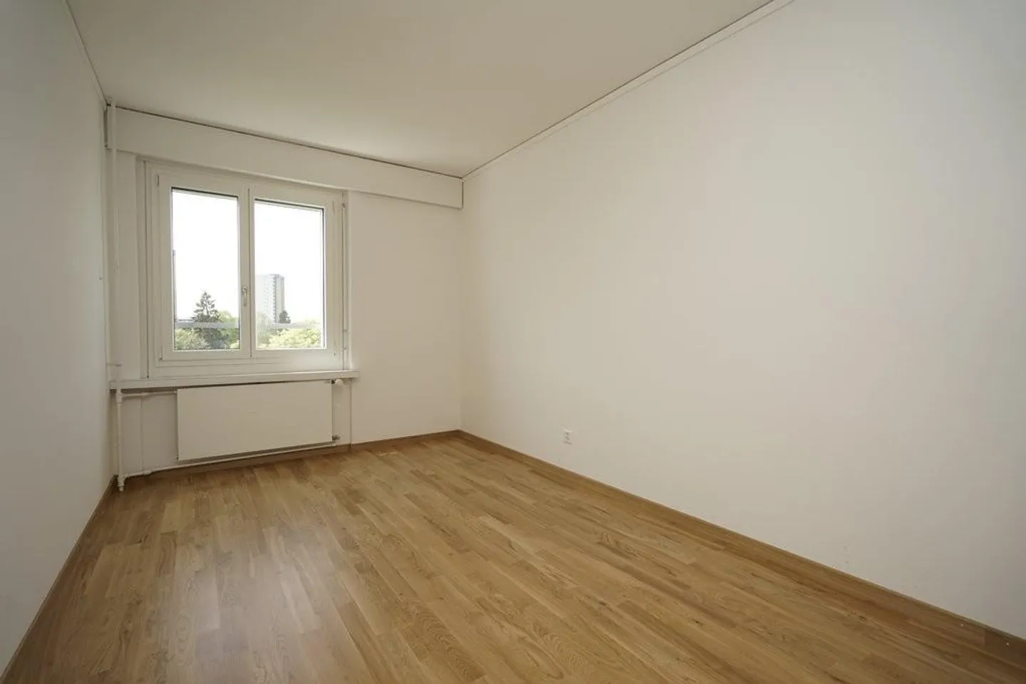 Appartement 4.5 pièces récemment rénové avec vue - Photo 7 sur 9