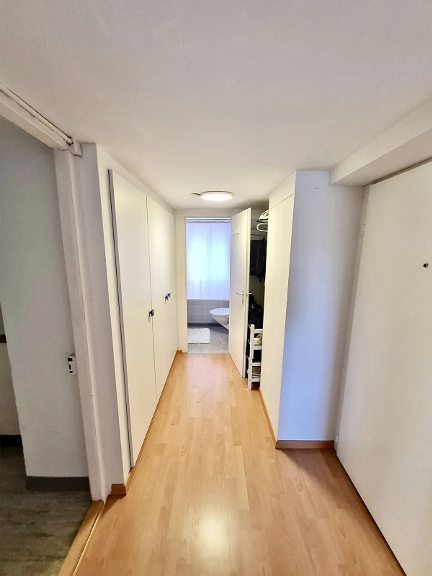 Helle 2-Zimmer Attikawohnung - Foto 9 von 15