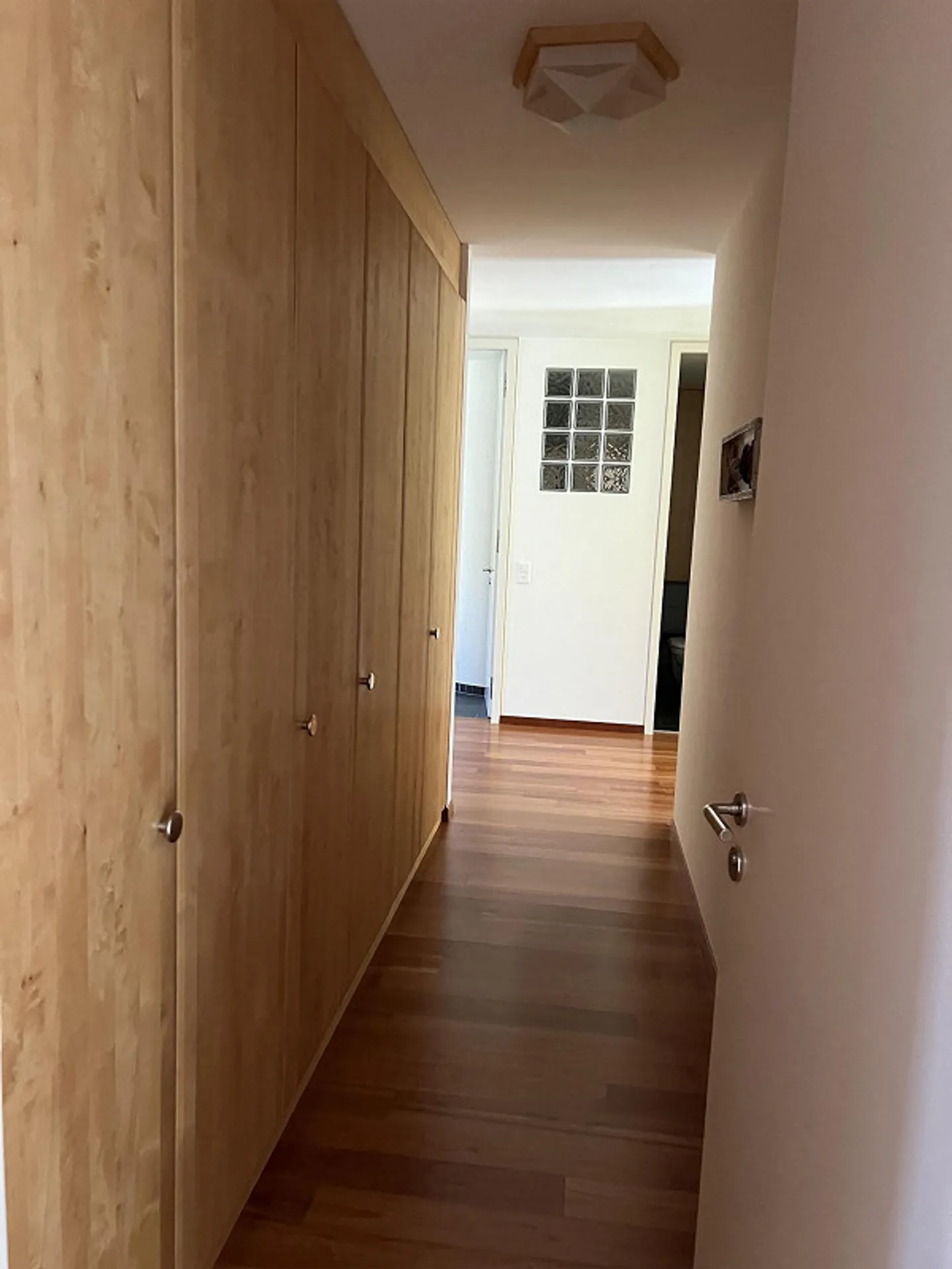 Ottimo, grande appartamento di 5.5 stanze con giardino come appartamento condiviso - Foto 3 di 11