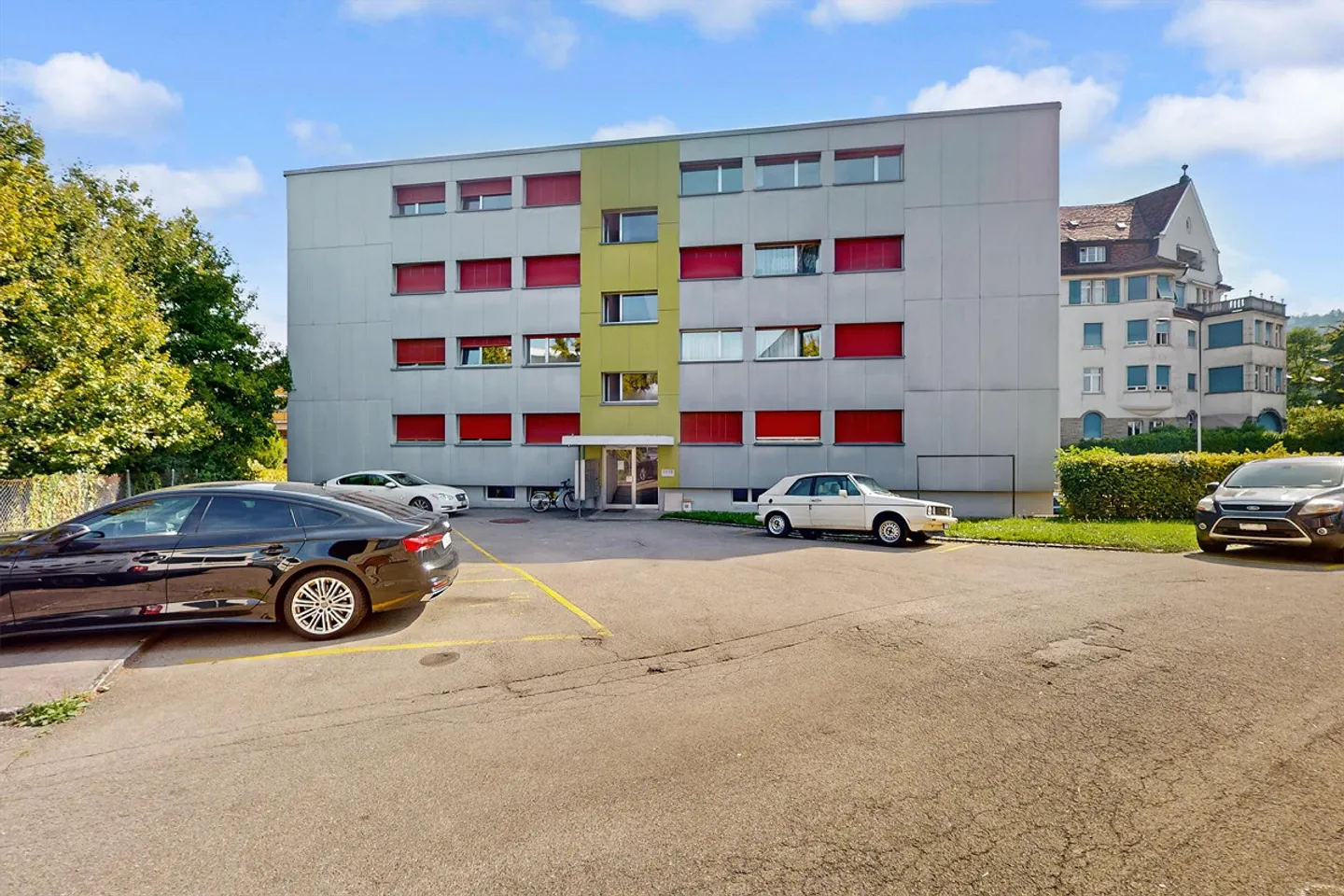 Cozy Single Apartment - Photo 1 of 6