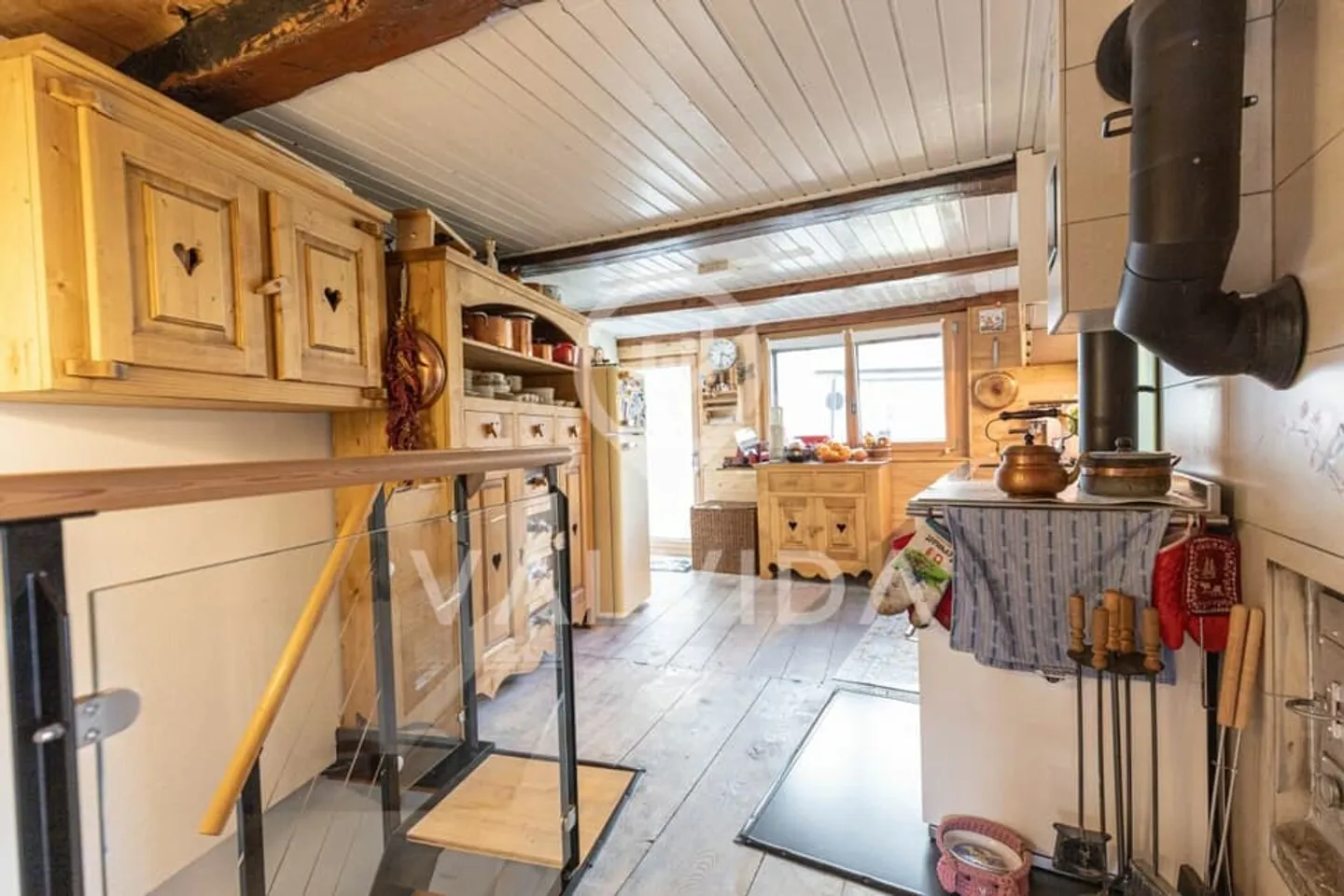 Tradizione incontra modernità - appartamento di 5,5 stanze amorevolmente ristrutturato con orto - Foto 6 di 13