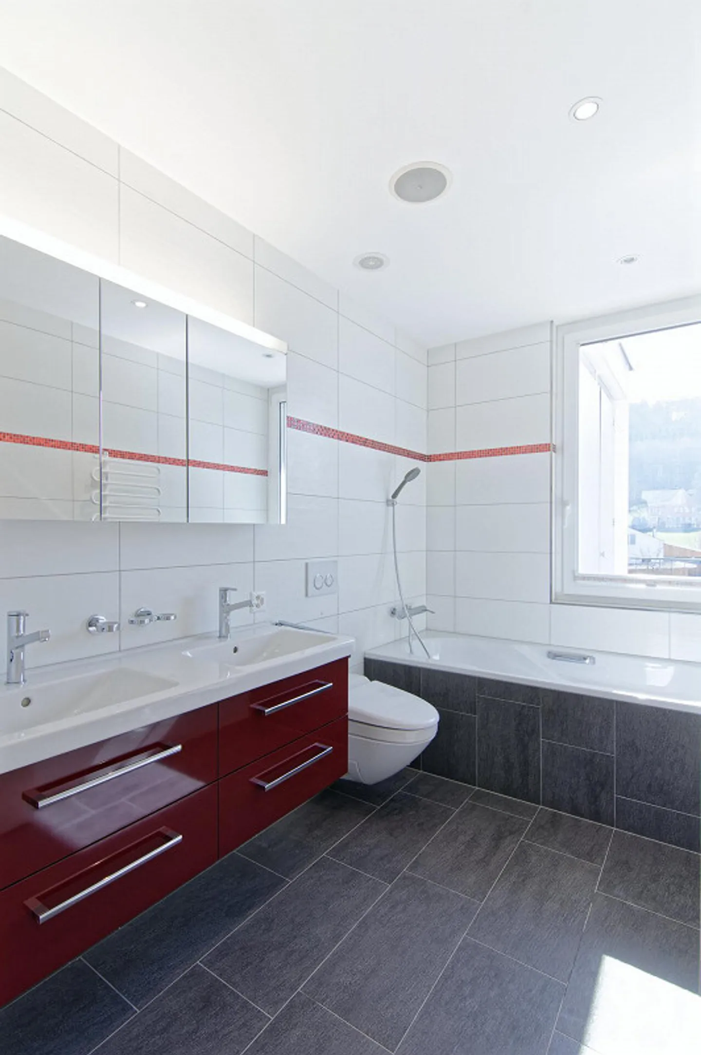 Appartement penthouse spacieux de 4,5 pièces avec vue panoramique, grande terrasse et... - Photo 7 sur 30