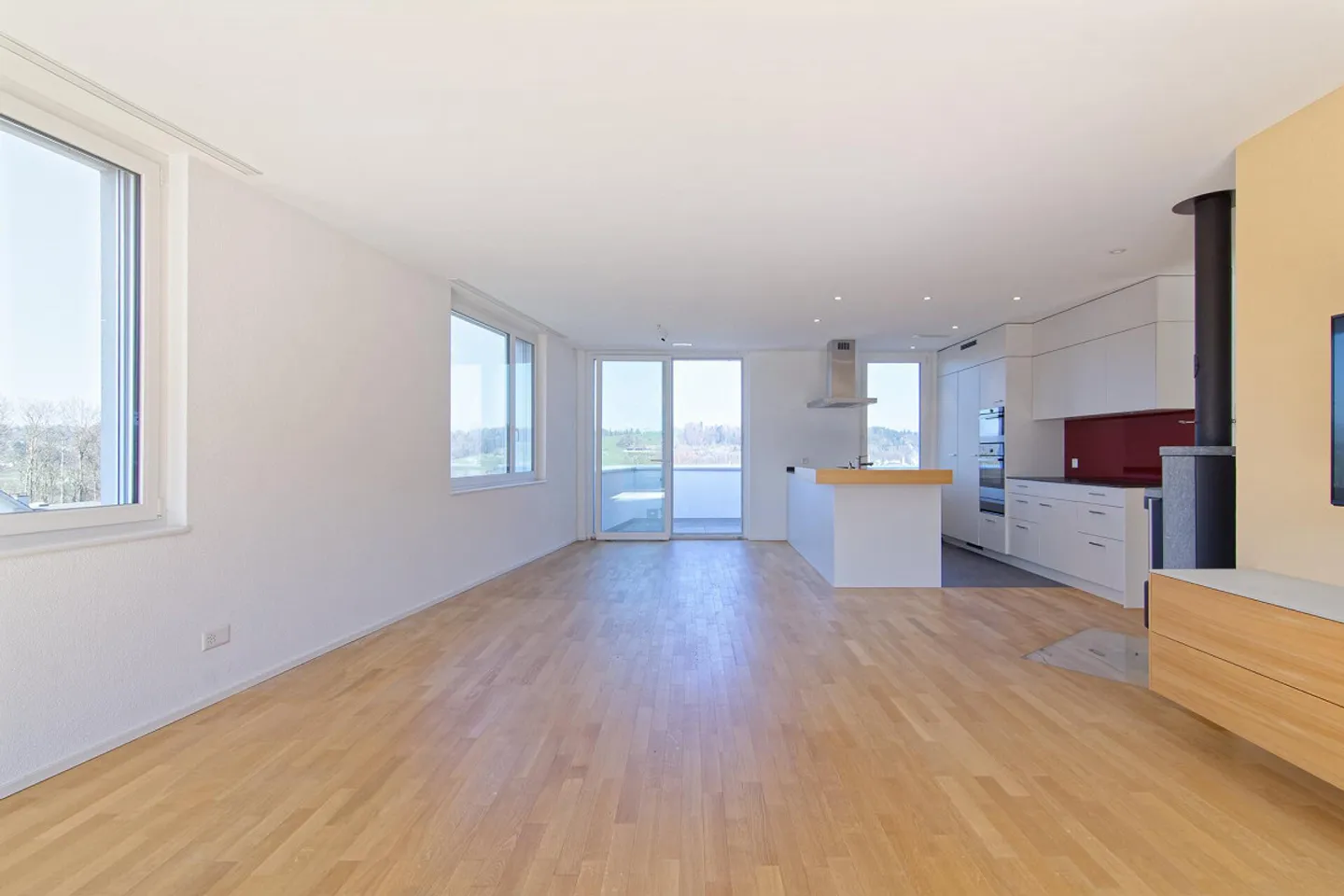 Appartement penthouse spacieux de 4,5 pièces avec vue panoramique, grande terrasse et... - Photo 20 sur 30