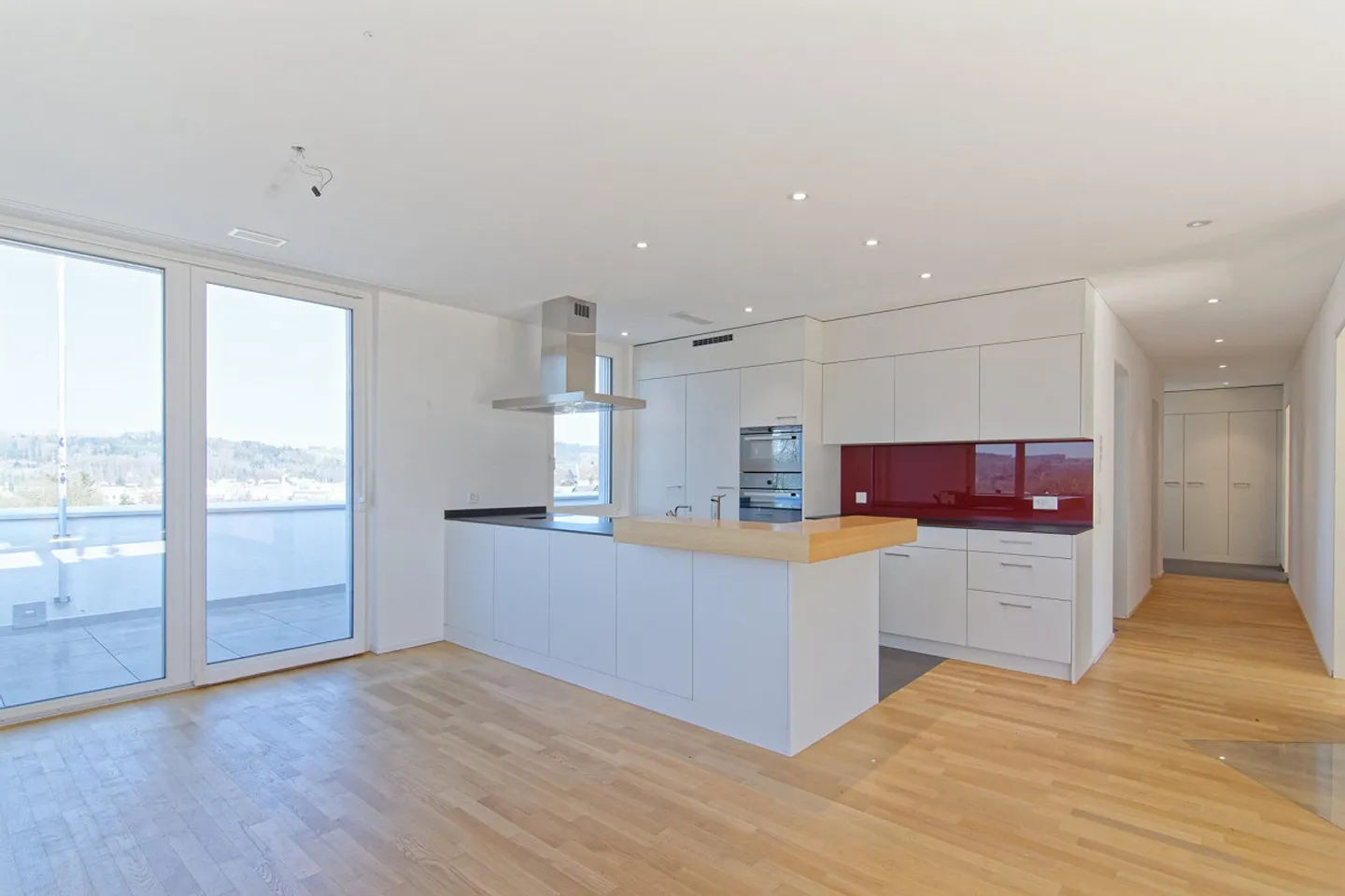 Appartement penthouse spacieux de 4,5 pièces avec vue panoramique, grande terrasse et... - Photo 22 sur 30