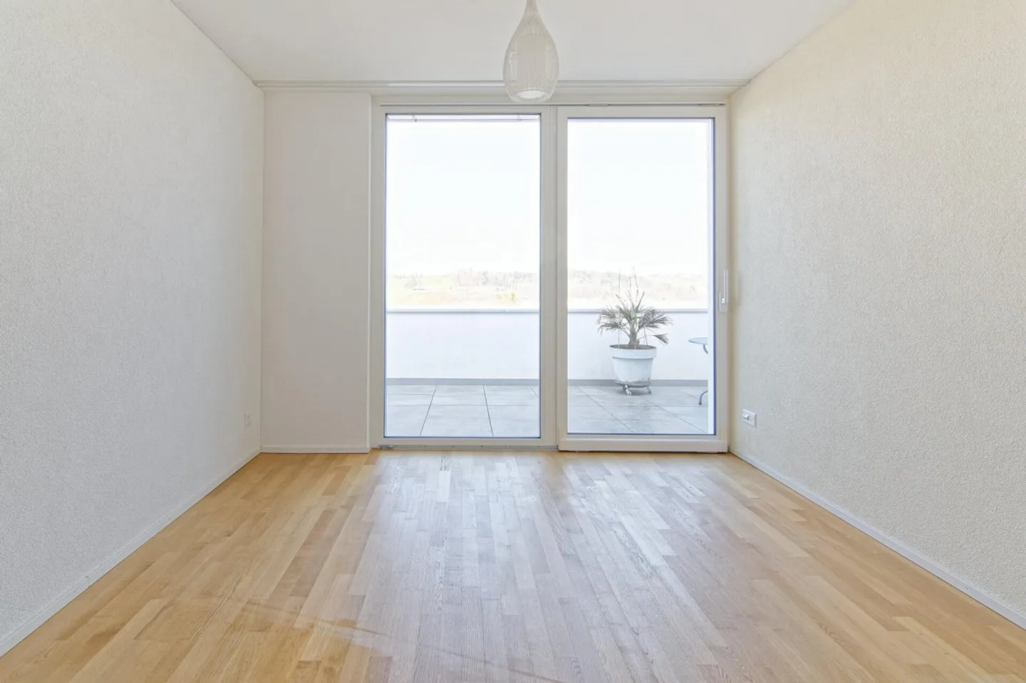 Appartement penthouse spacieux de 4,5 pièces avec vue panoramique, grande terrasse et... - Photo 26 sur 30
