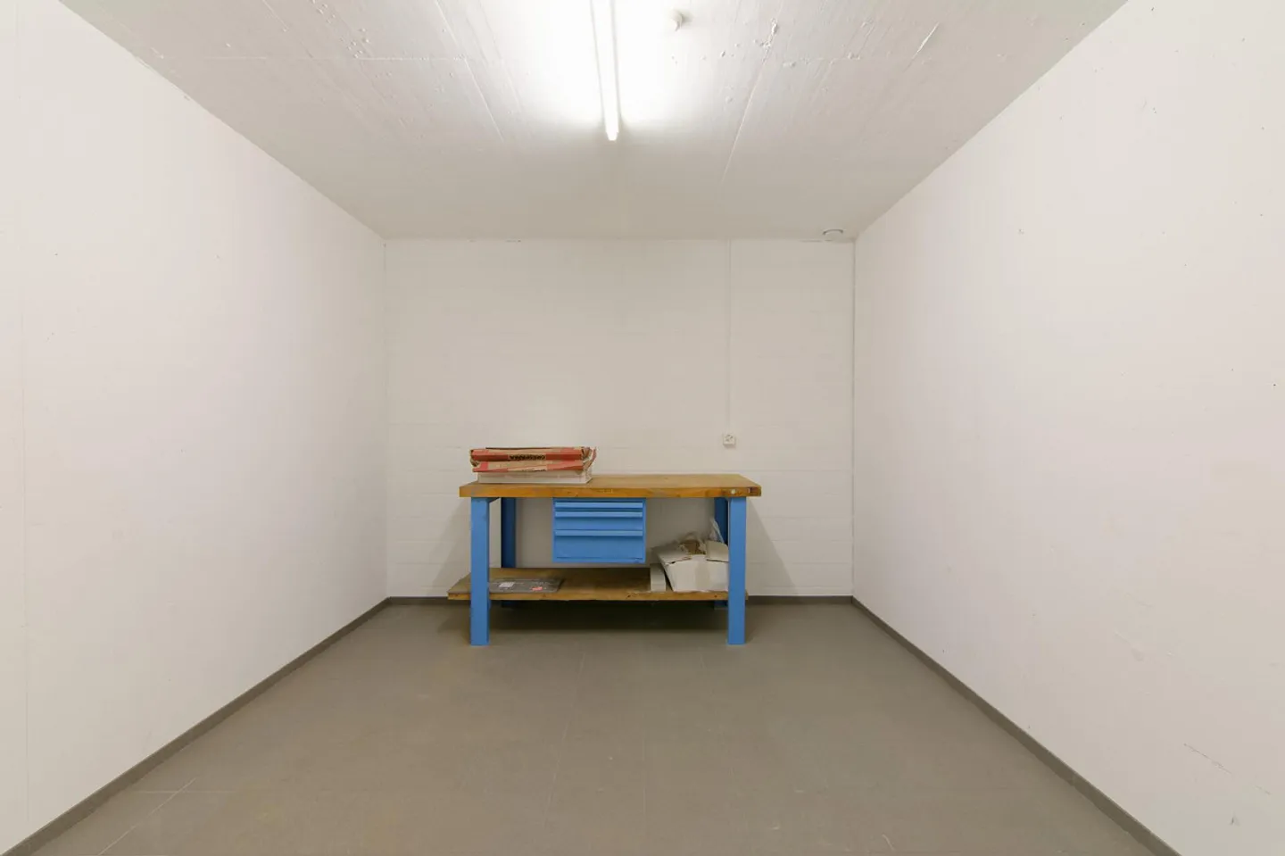 Appartement penthouse spacieux de 4,5 pièces avec vue panoramique, grande terrasse et... - Photo 27 sur 30