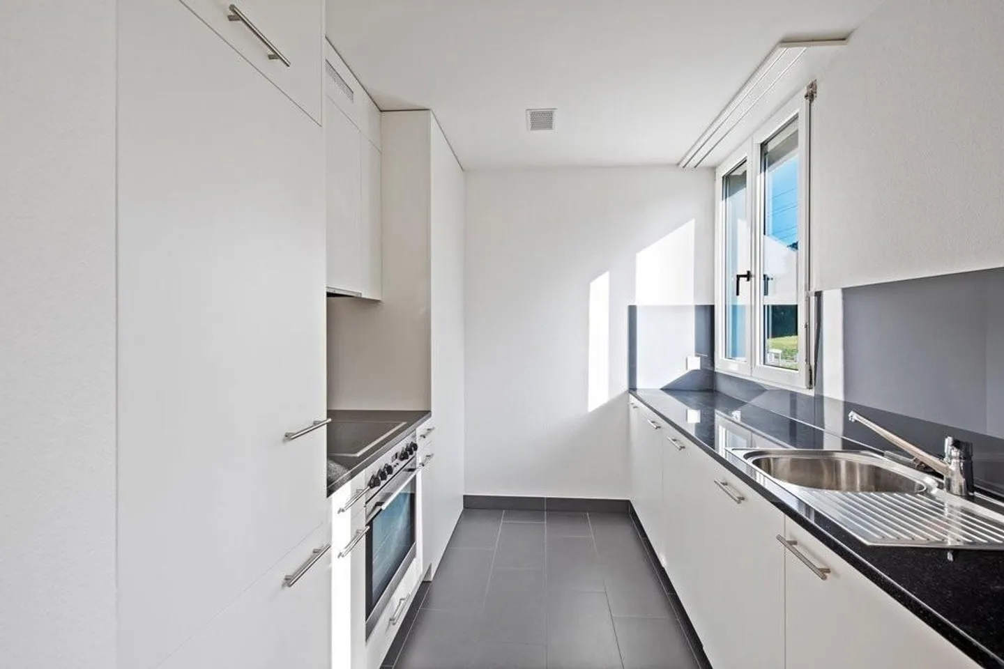 Gemütliche Wohnung mit Loggia - Foto 2 von 9