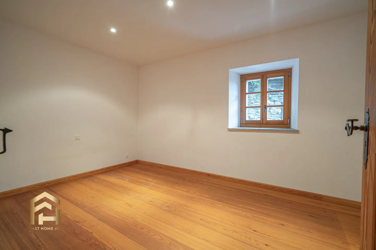 Attractive 3.5 Room Apartment with Stunning View in Ausserberg - Photo 7 of 13