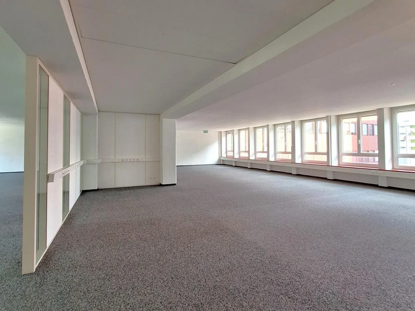 Vicino alla stazione: uffici/spazi commerciali da 21 a 232 metri quadrati - Foto 6 di 13