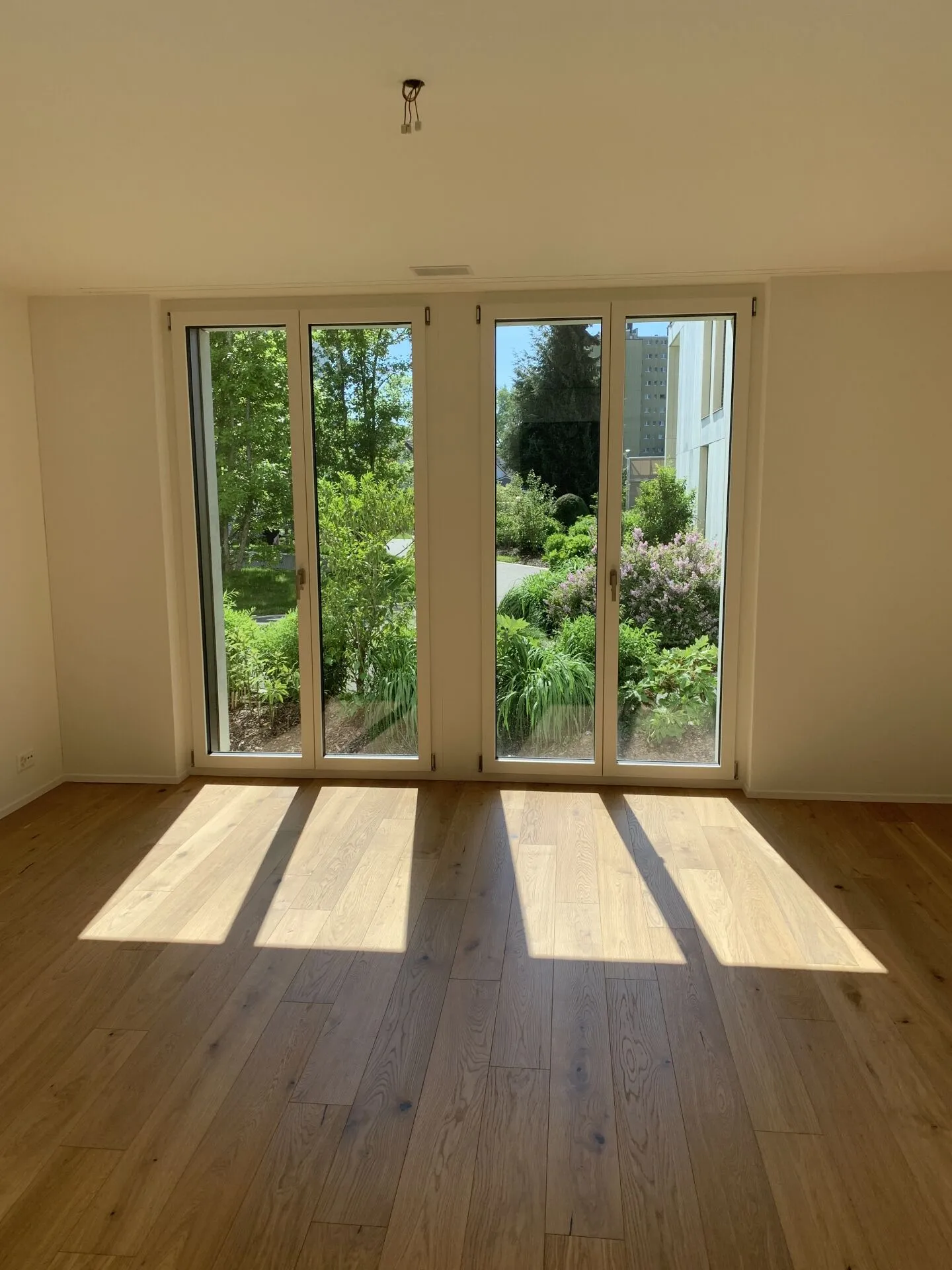 Appartement exclusif de 3,5 pièces au rez-de-chaussée, à proximité immédiate de la vieille ville ! - Photo 11 sur 14