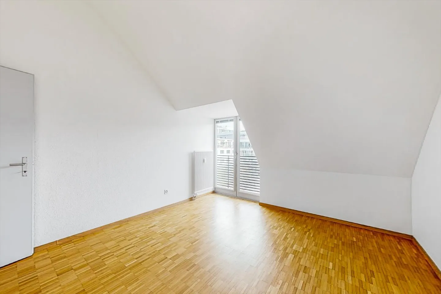 3.5 Room Apartment - Photo 5 of 10