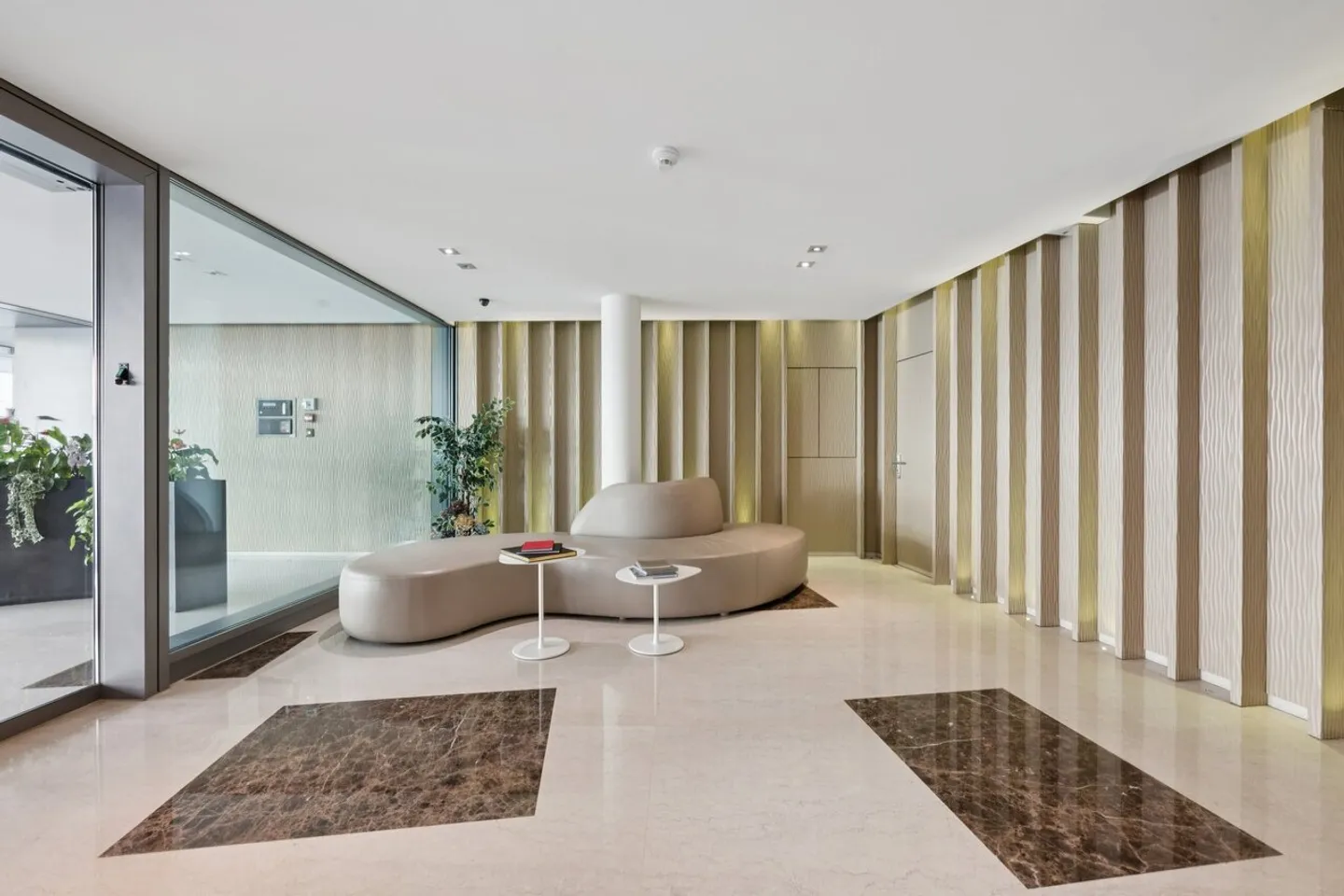 Esclusiva Sotheby's a pochi passi dal lago! - Foto 15 di 15