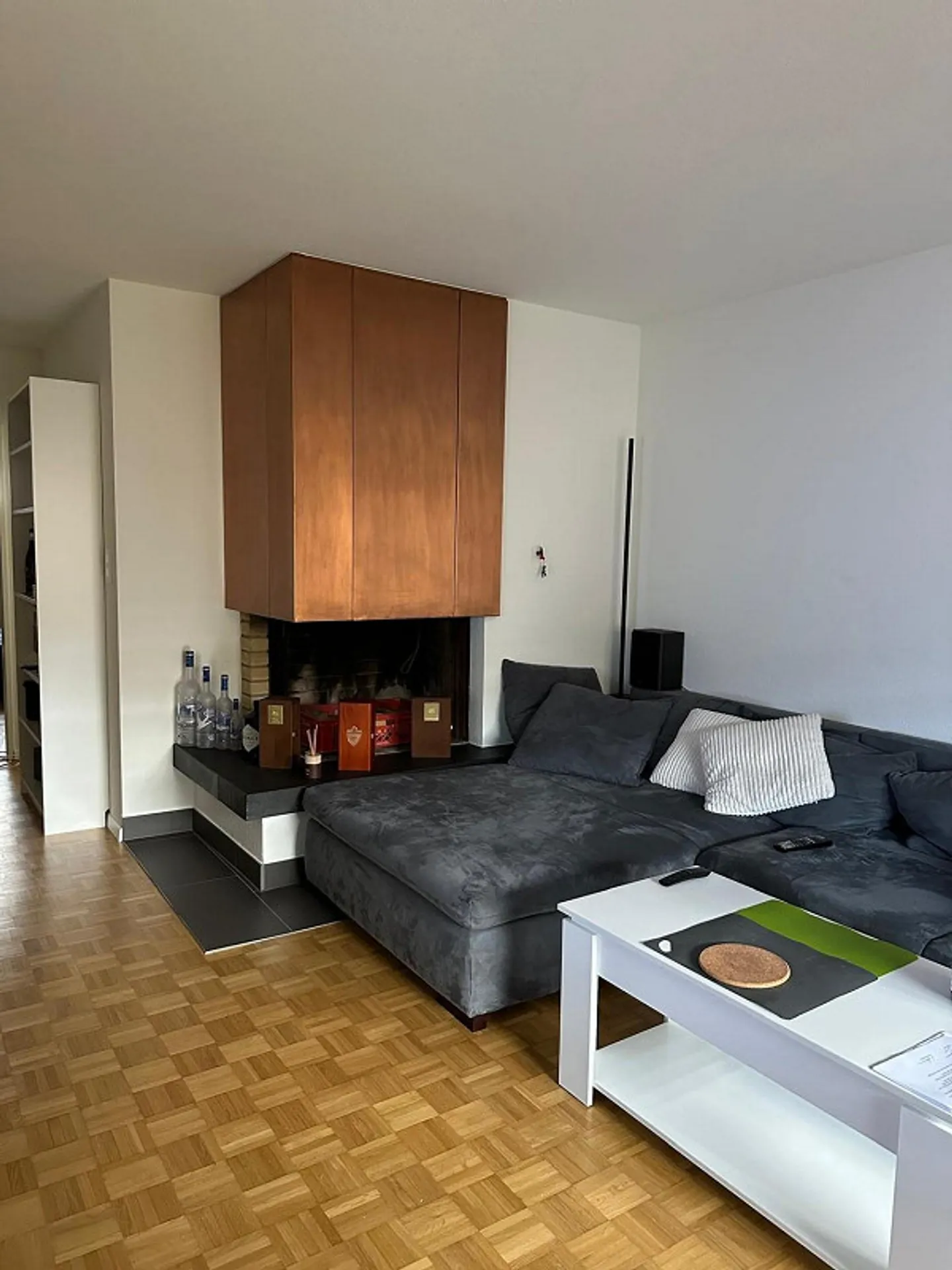 Appartement spacieux de 2,5 pièces dans un emplacement calme et ensoleillé - Photo 2 sur 7