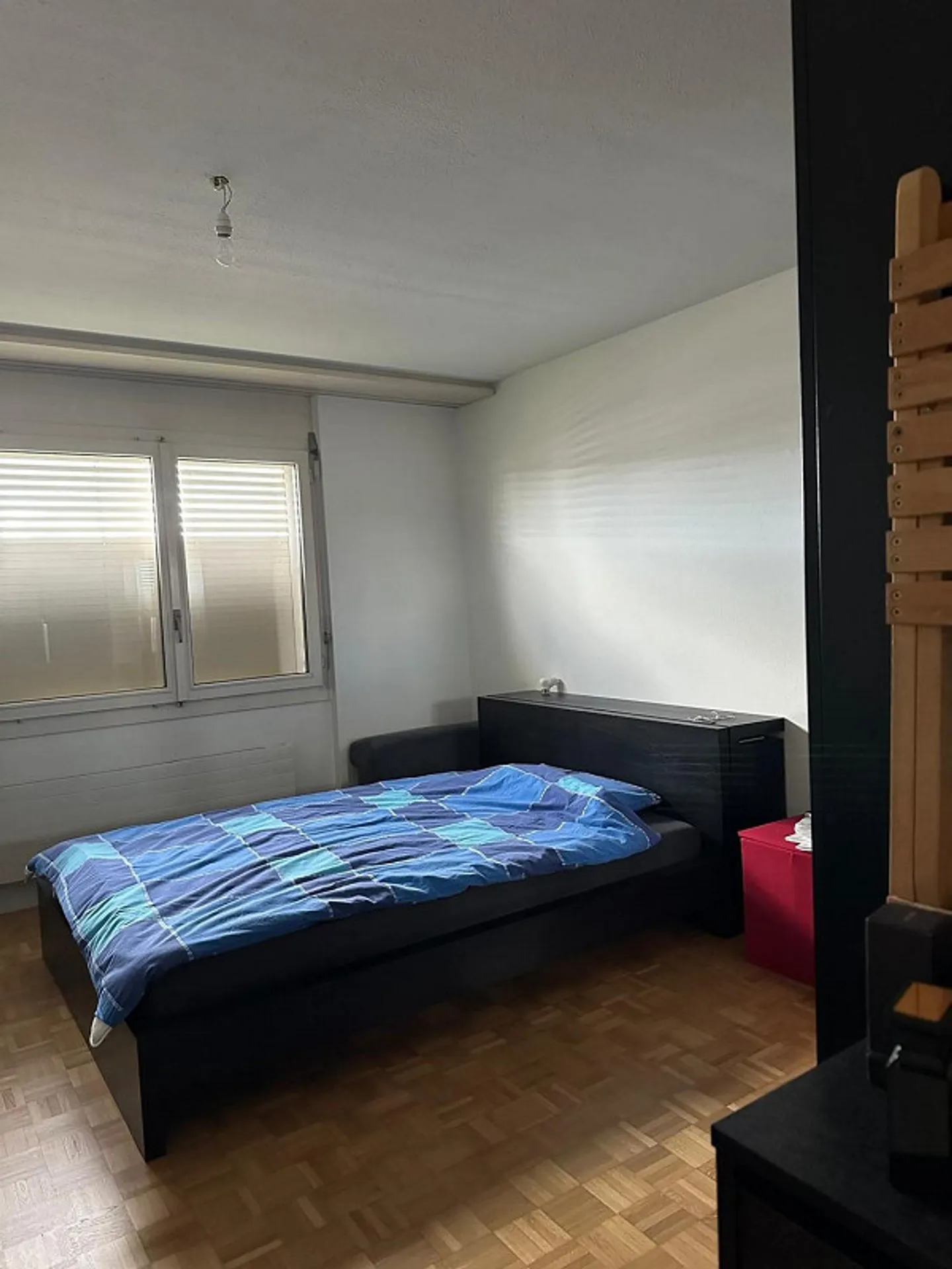 Appartement spacieux de 2,5 pièces dans un emplacement calme et ensoleillé - Photo 4 sur 7
