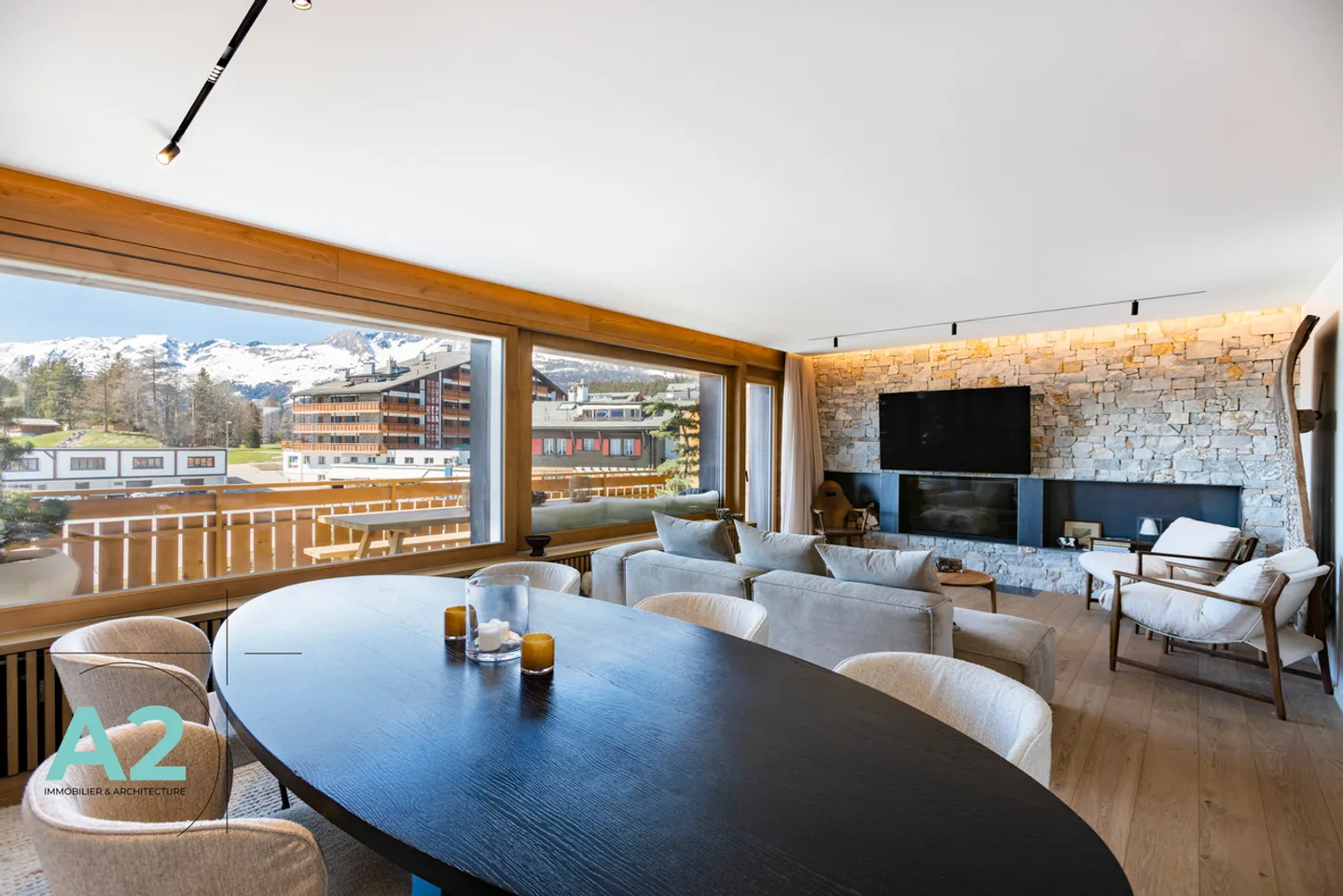 Außergewöhnliche Wohnung im Zentrum von Crans-Montana, Panoramablick - Foto 1 von 20