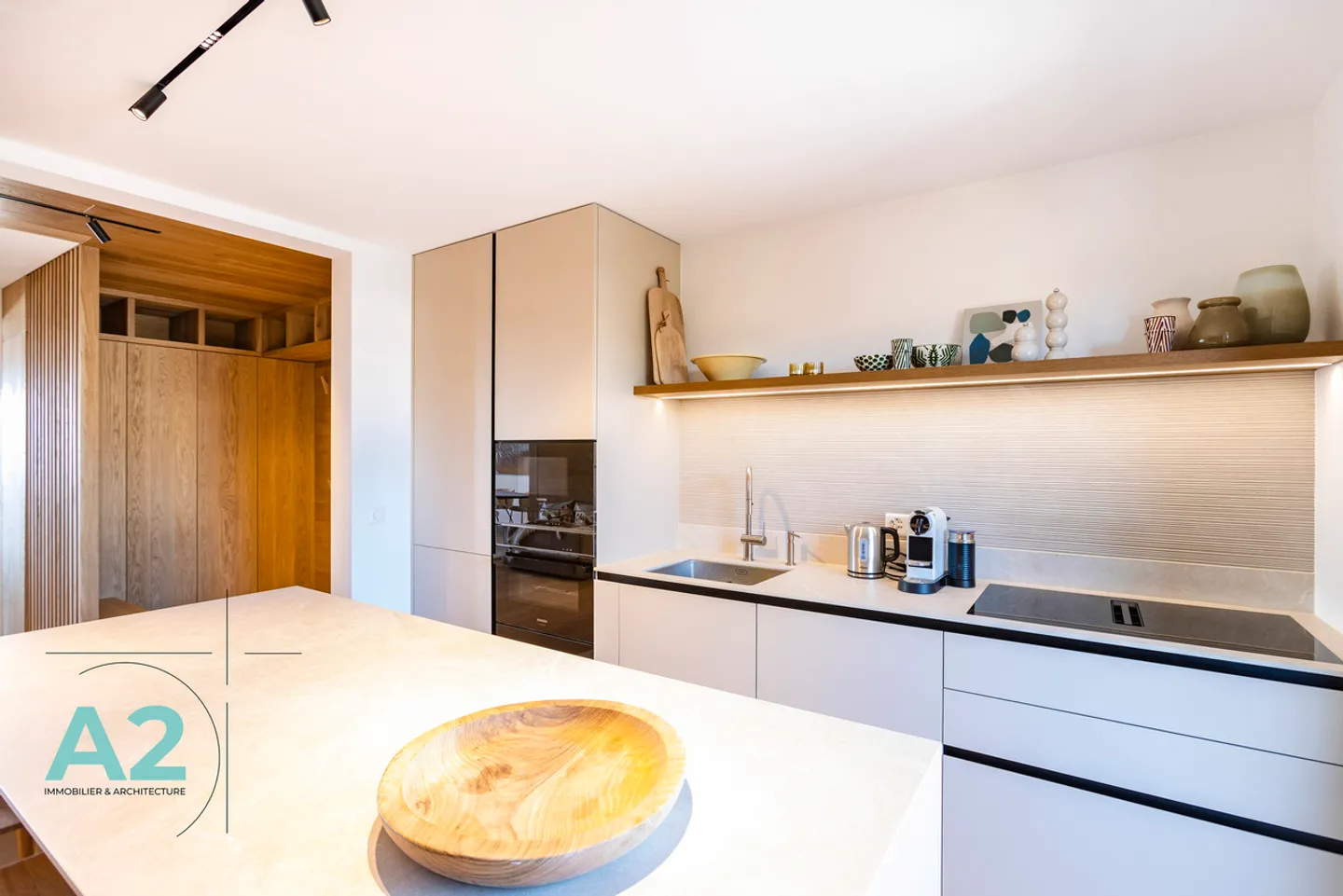 Außergewöhnliche Wohnung im Zentrum von Crans-Montana, Panoramablick - Foto 3 von 20