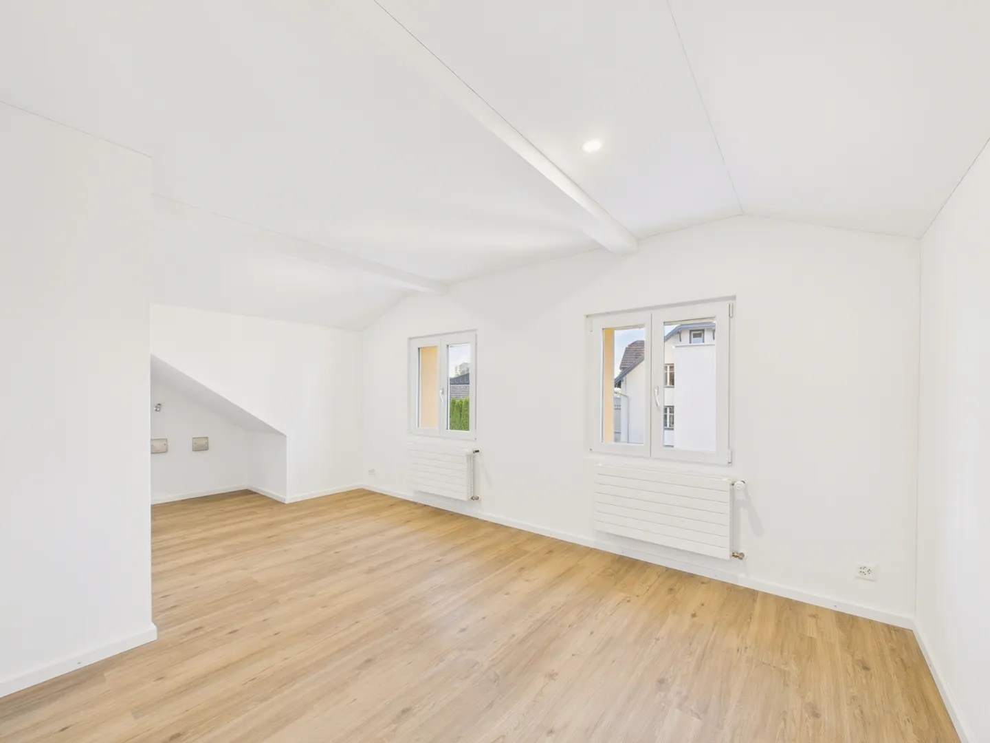 Maison moderne multi-générationnelle avec trois appartements séparés dans un emplacement privilégié à Goldach (SG) - entièrement rénovée, ensoleillée et polyvalente - Photo 10 sur 13