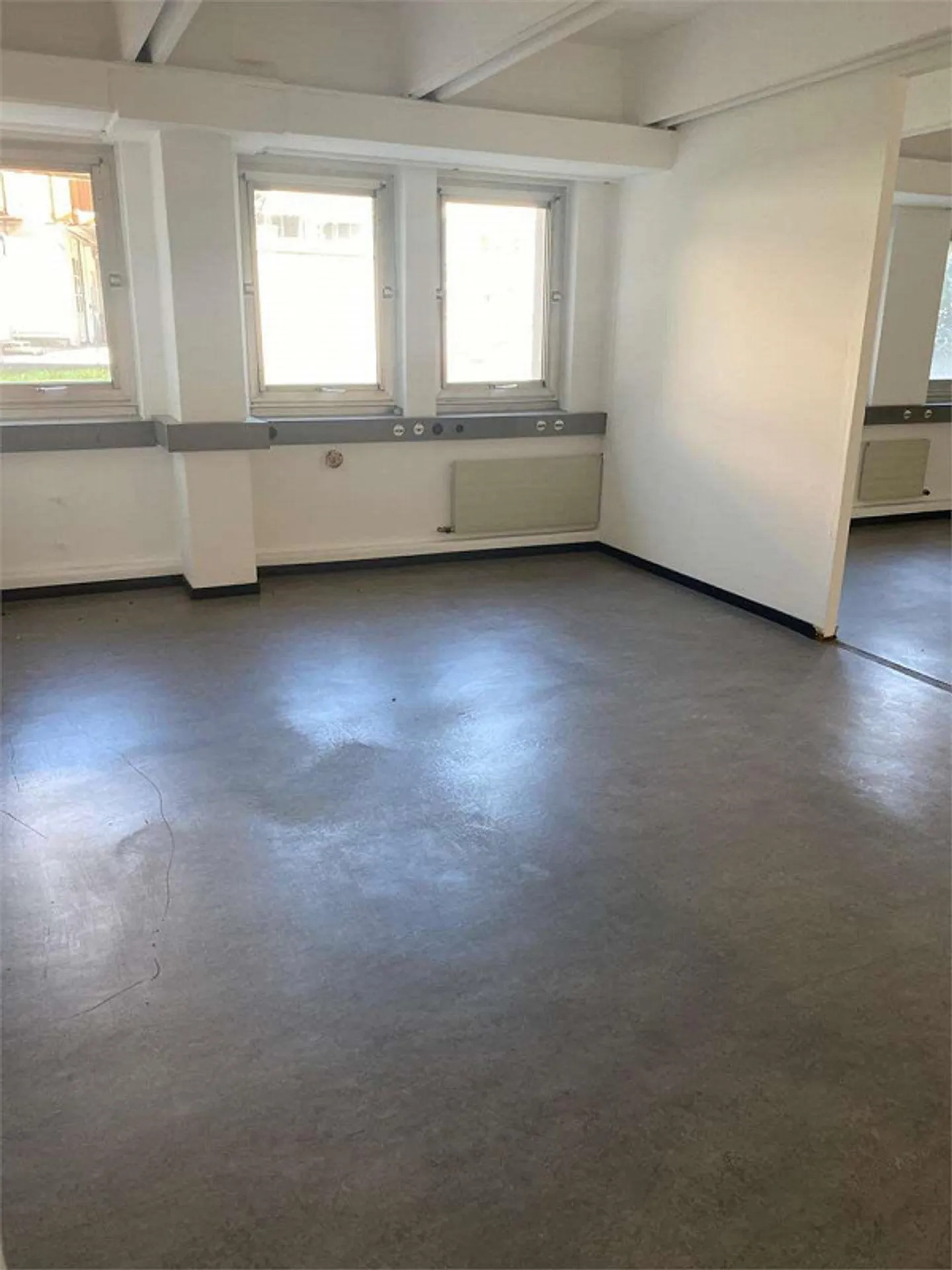 Bioggio, entrepôt avec stockage et bureaux - Photo 7 sur 13