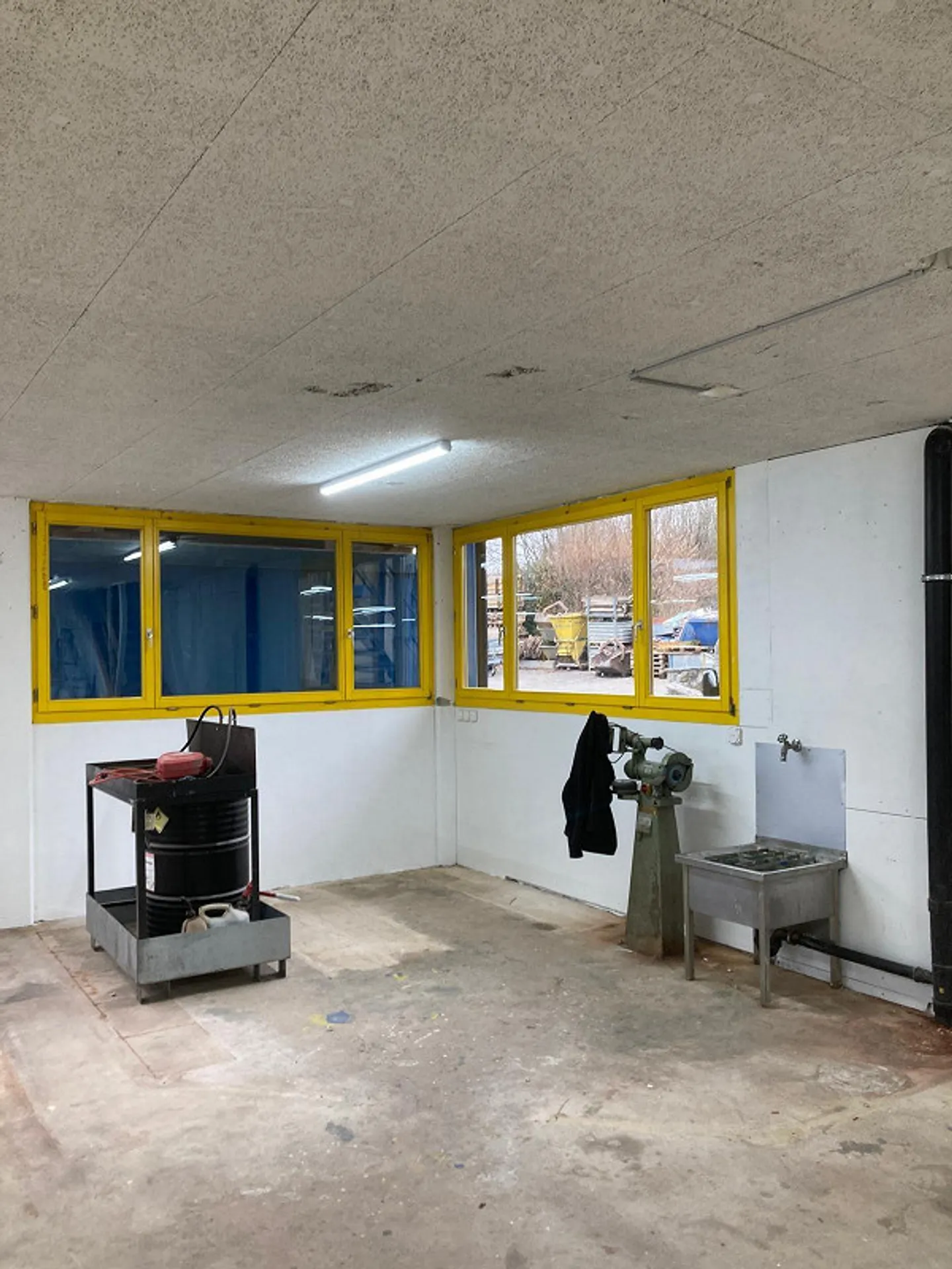 Spazio commerciale piano terra 240m2 a Kölliken - Foto 4 di 5