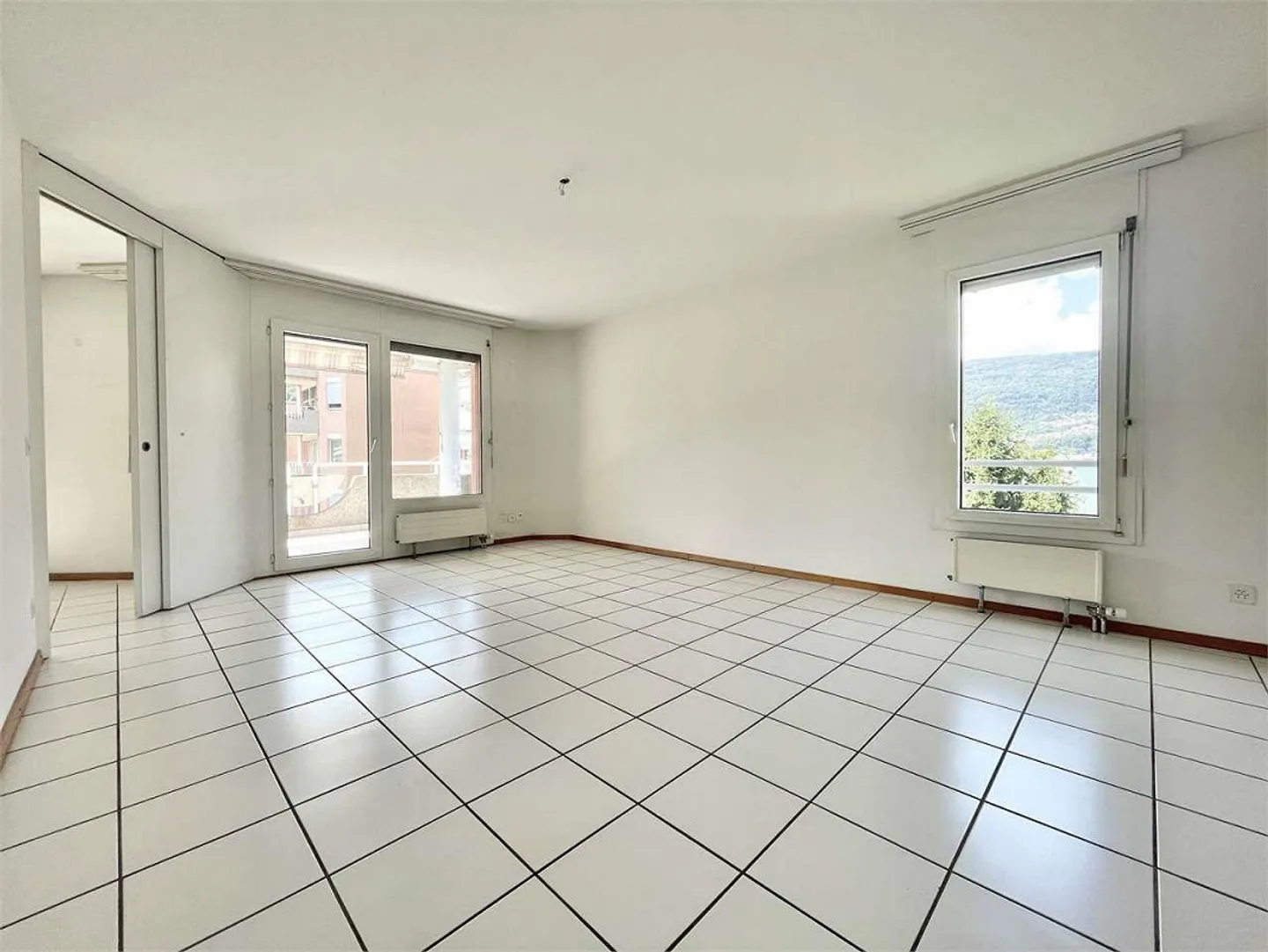 Beautiful 3.5-room apartment in Breganzona - Photo 2 of 8