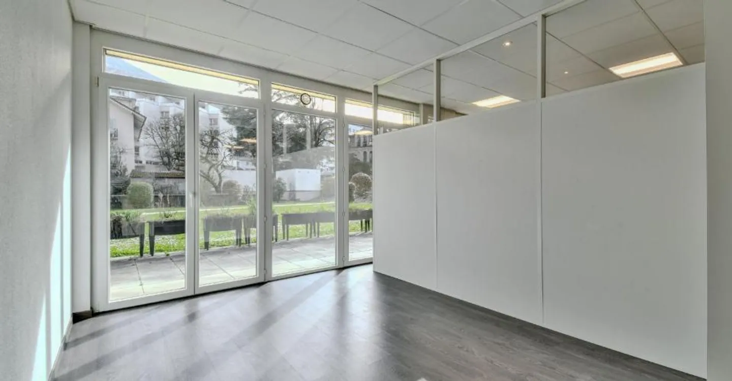 Commercial Space in Monthey - Photo 3 of 12