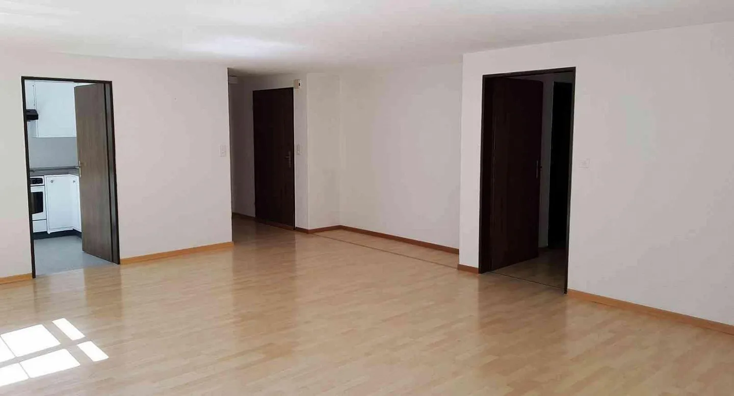 Bright and spacious 5½-room apartment with plenty of space - Photo 3 of 5