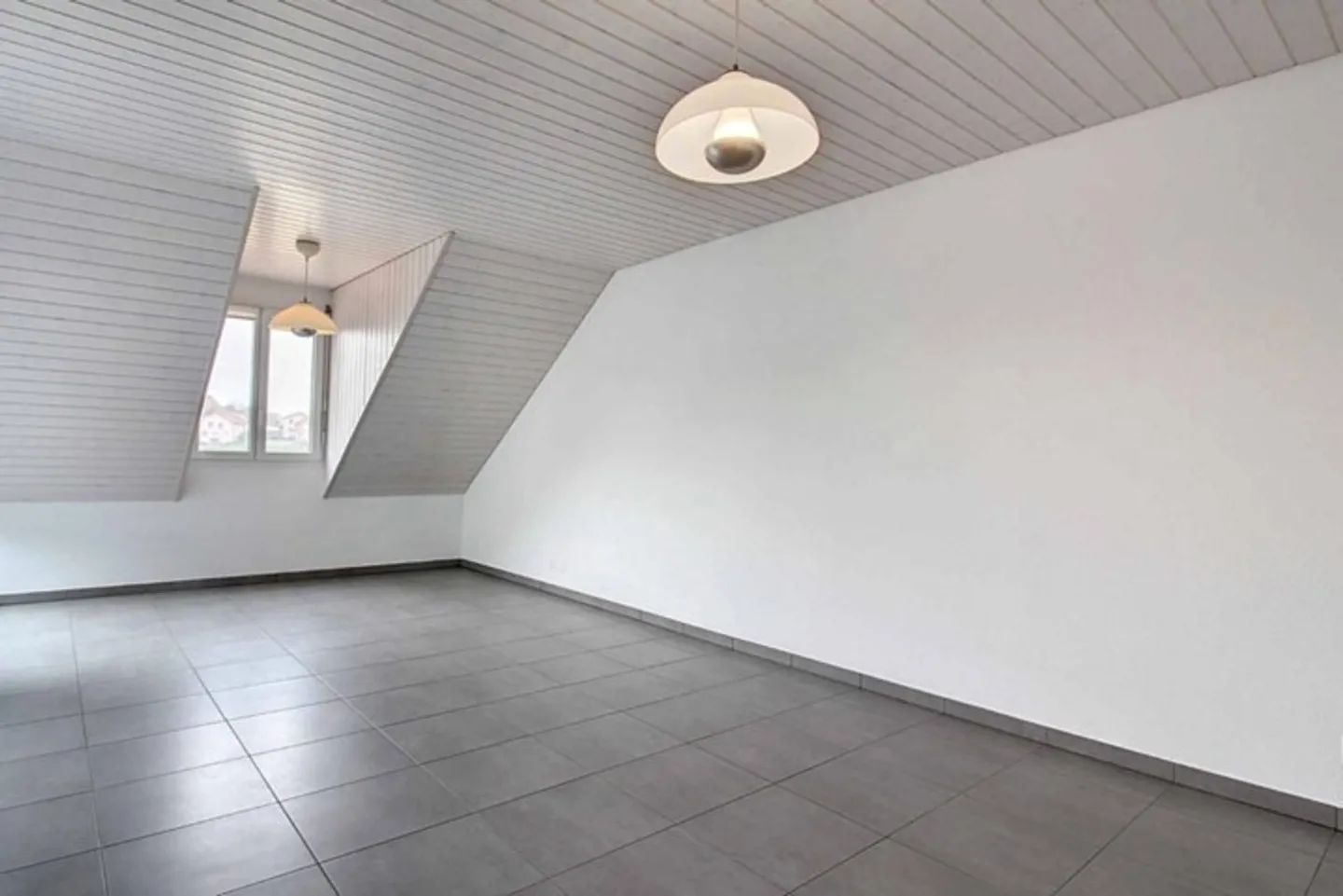 Geräumige Wohnung mit Balkon - Foto 6 von 13