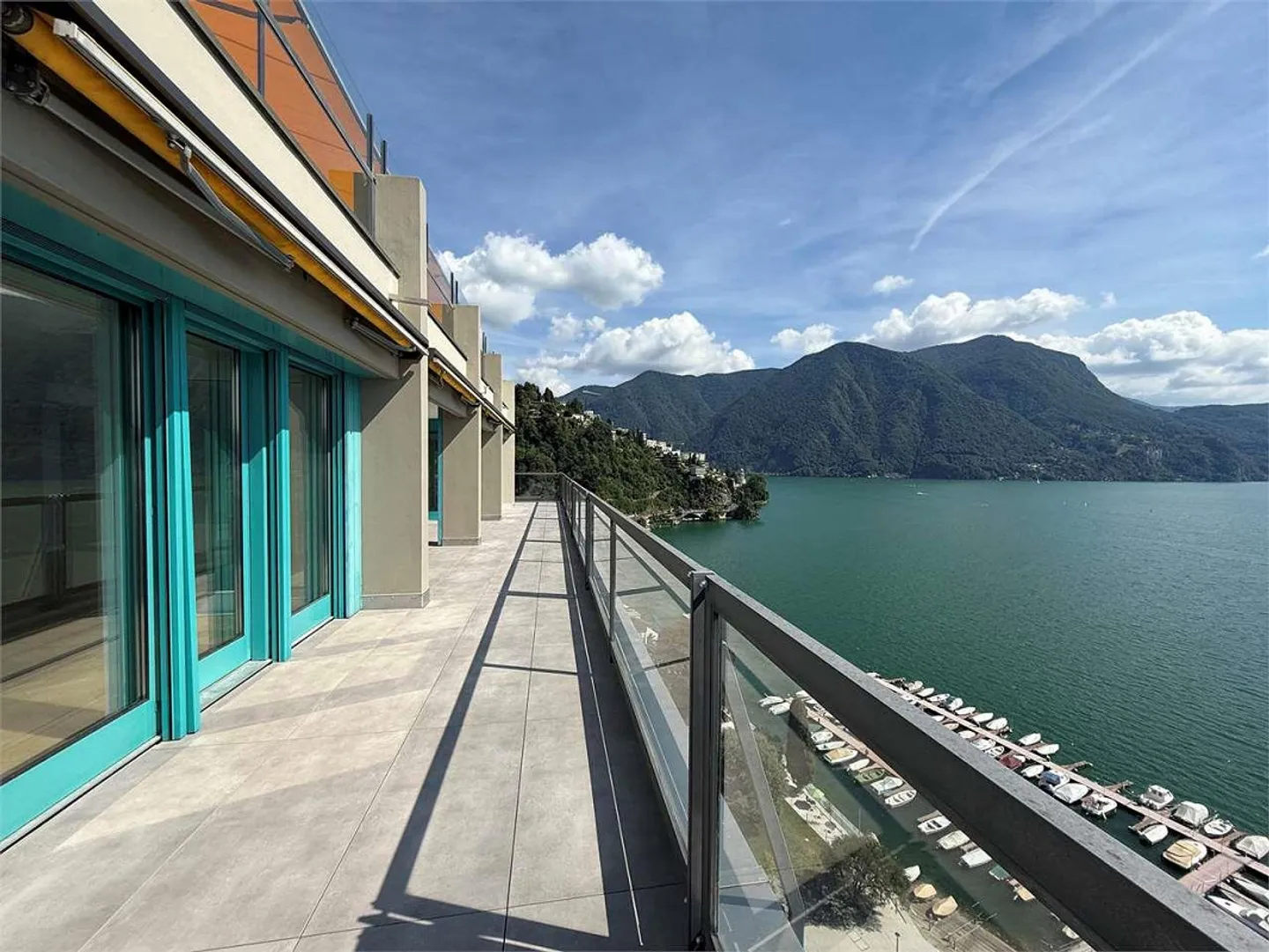Appartamento di 6,5 locali con grande terrazzo vista lago a Lugano - Foto 1 di 13