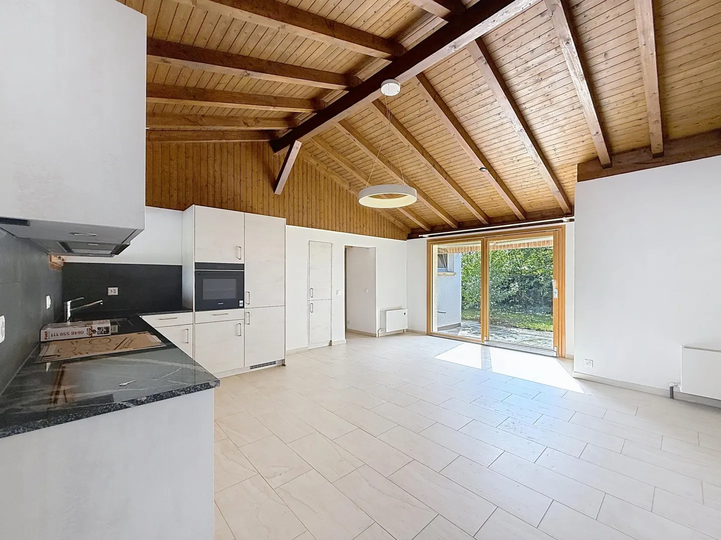 Casa singola in affitto - Foto 1 di 11