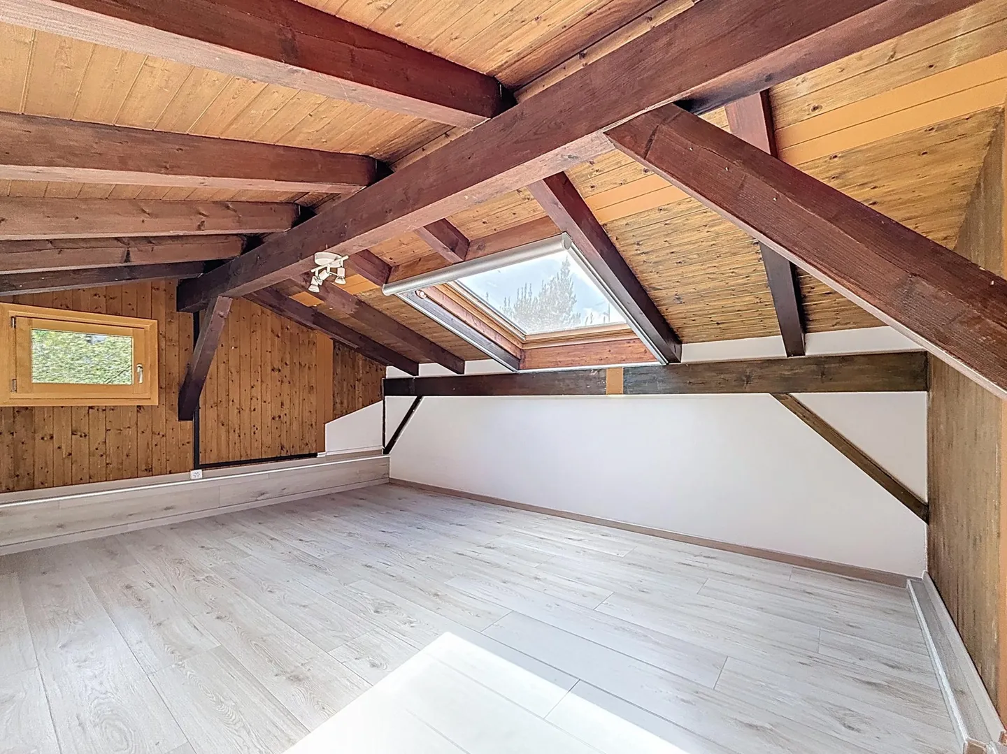 Casa singola in affitto - Foto 6 di 11