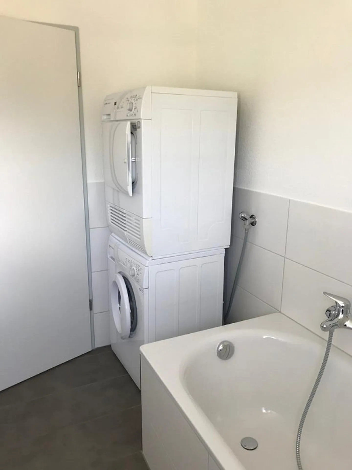 Appartement dans un emplacement central - Photo 5 sur 11