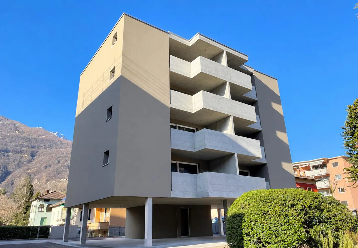 New exclusive apartment with terrace in a convenient and strategic area - Photo 1 of 20