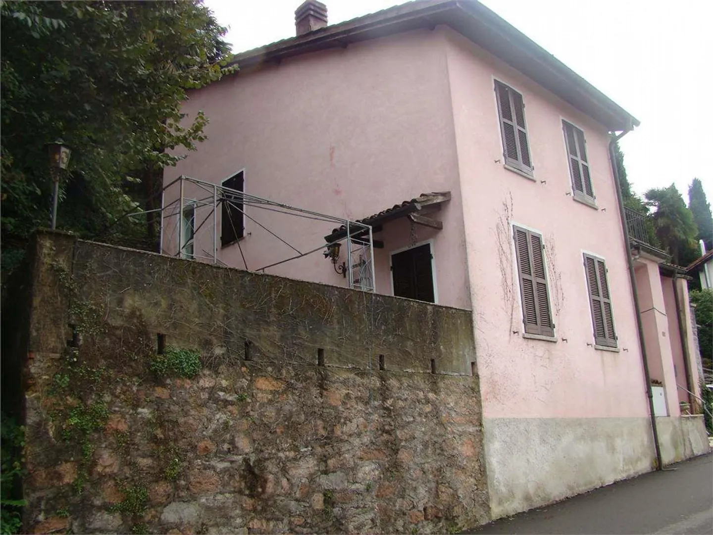 Figino, caratteristica casa con giardino, grottino e vista lago - Foto 2 di 13